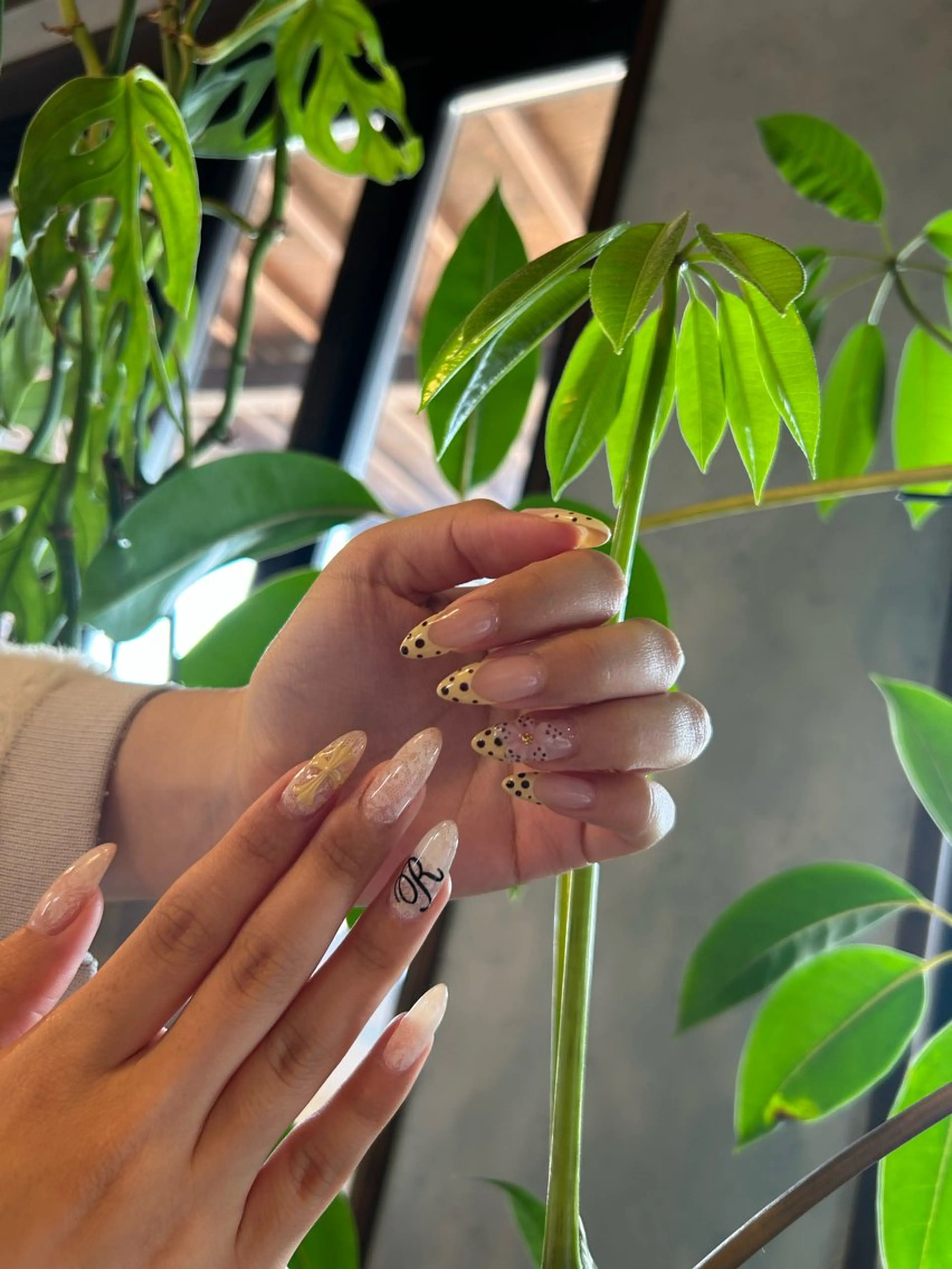 ネイル アートネイル ハンドネイル RYAURA NAILのネイルデザイン