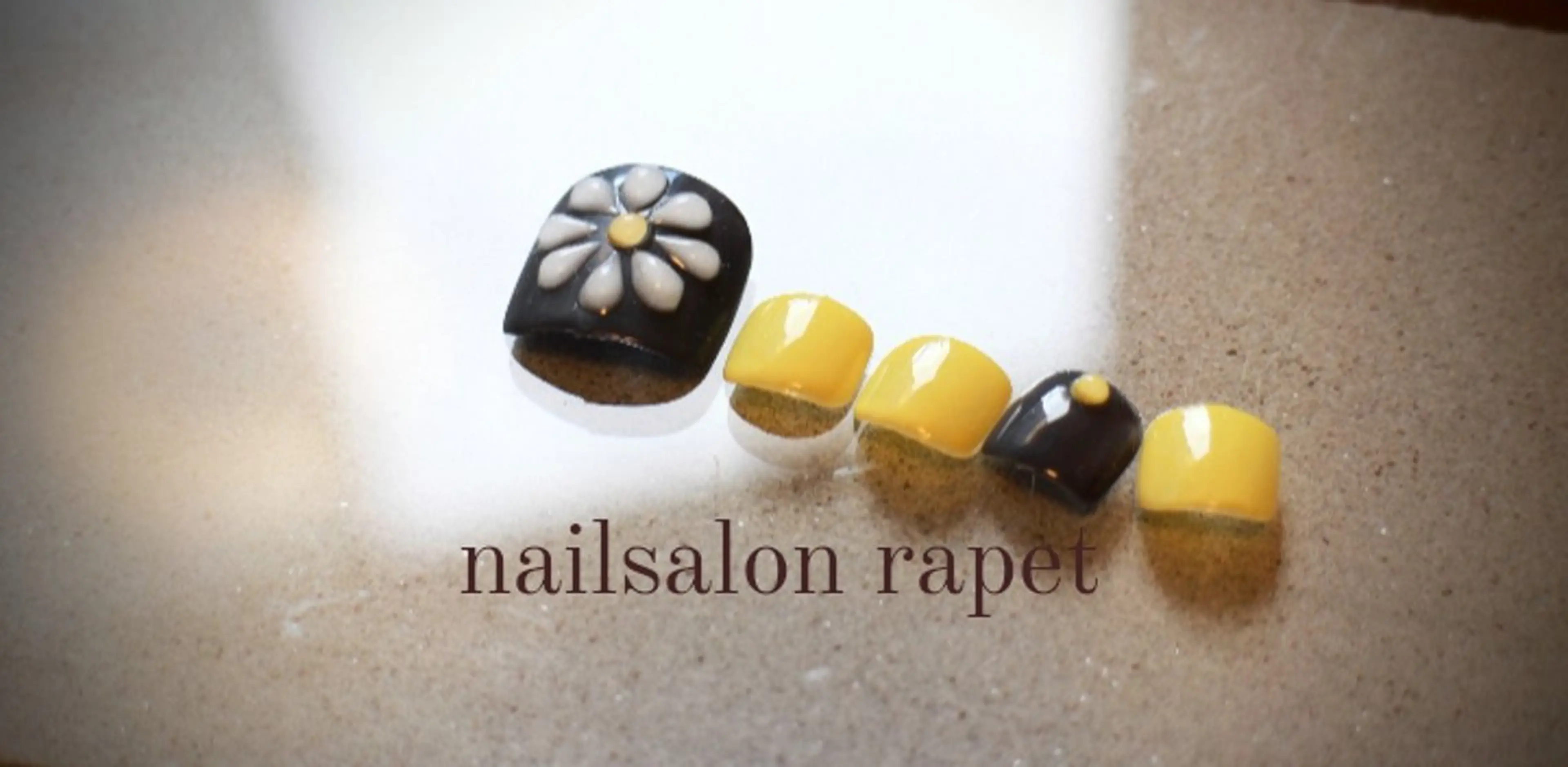 ネイル フットネイル nailsalon  rapetのネイルデザイン