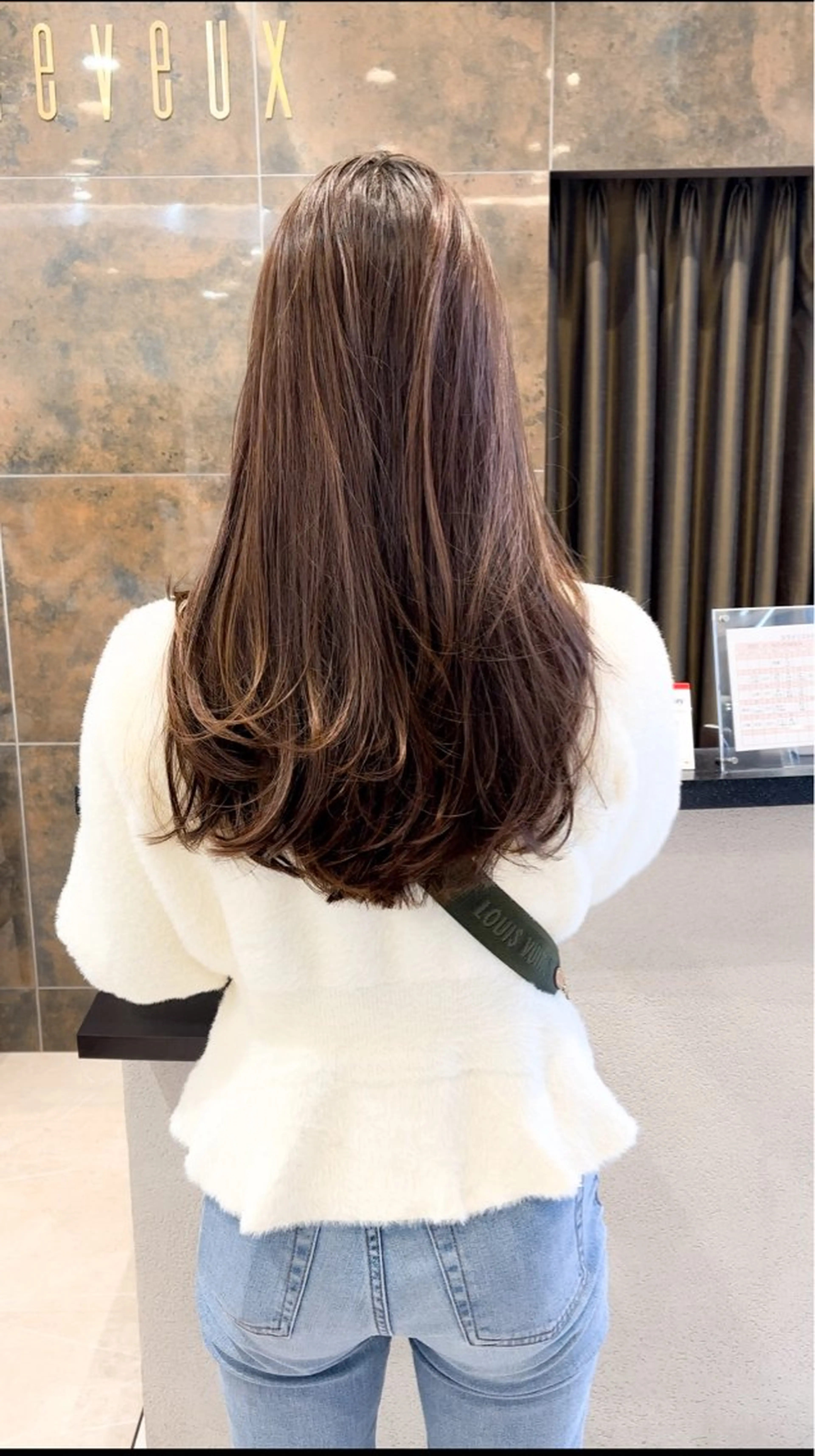 セミロング 顔周りカット ハイレイヤー レイヤーカット カット トリートメント ミタニ/髪質改善 /レイヤーカットのヘアスタイル