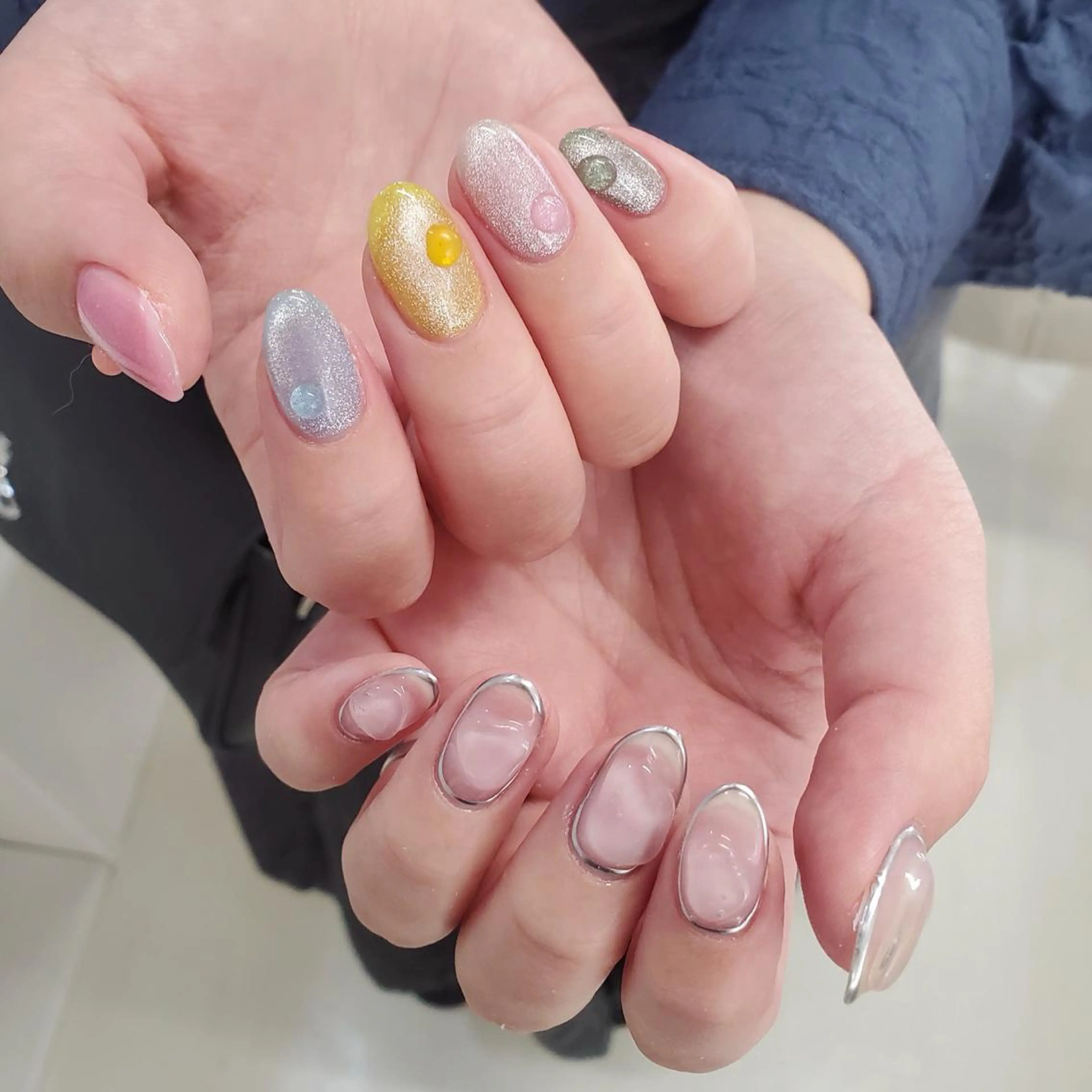 ネイル アートネイル ジェルネイル マグネットネイル ニュアンスネイル スカルプネイル nailstudio eviz新宿店のネイルデザイン