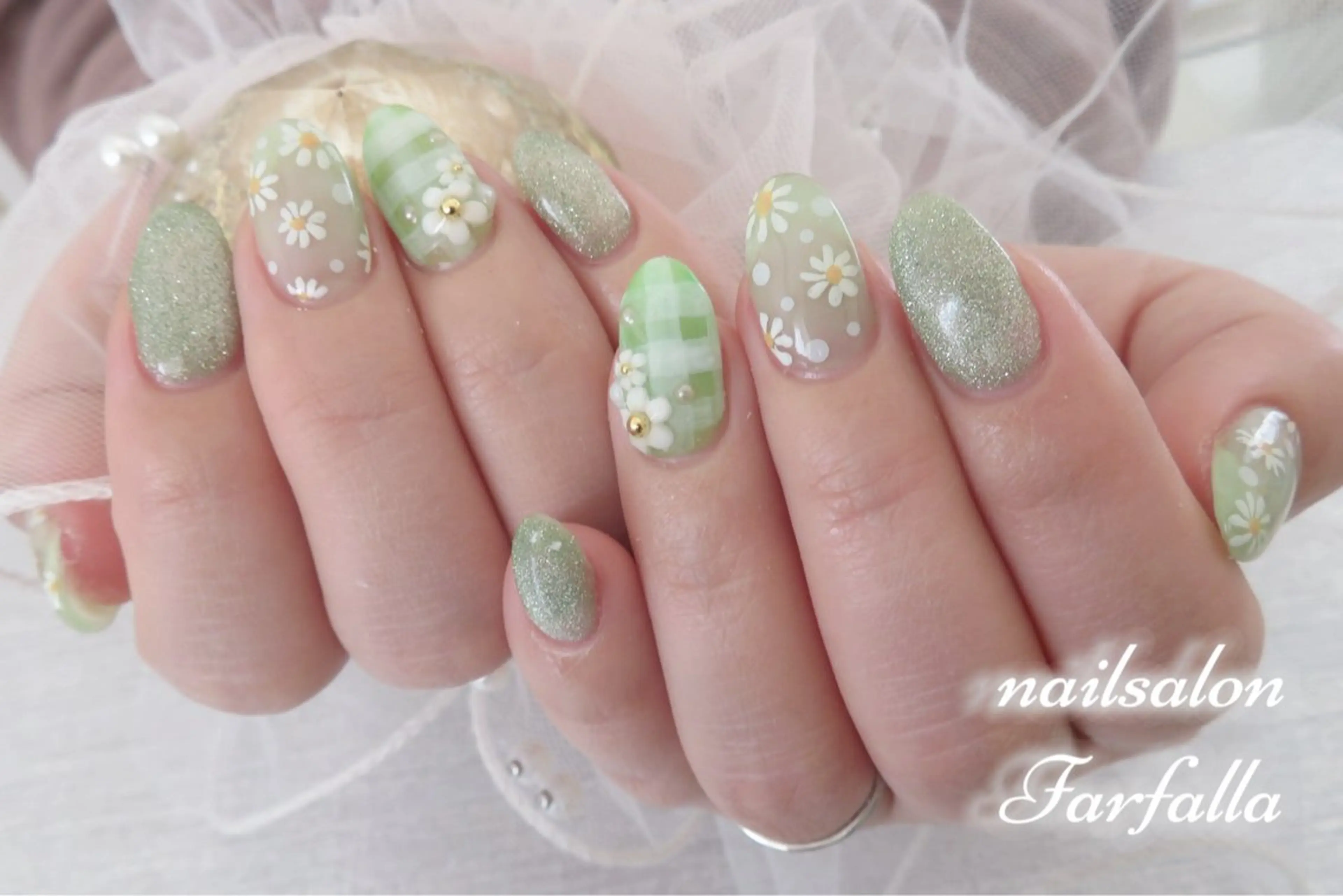 ネイル Farfalla Kieのネイルデザイン