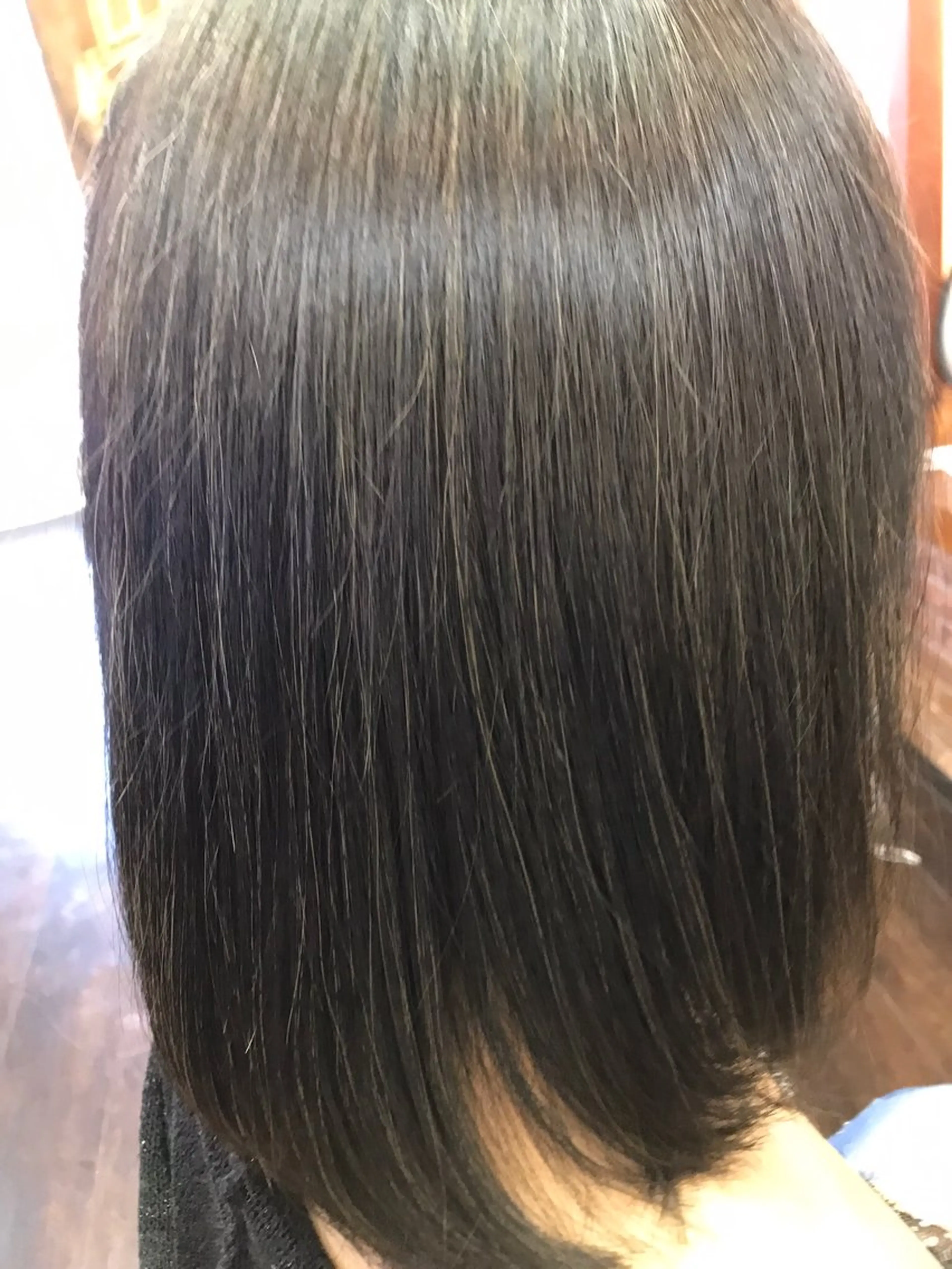 ミディアム 桧山 真のヘアスタイル