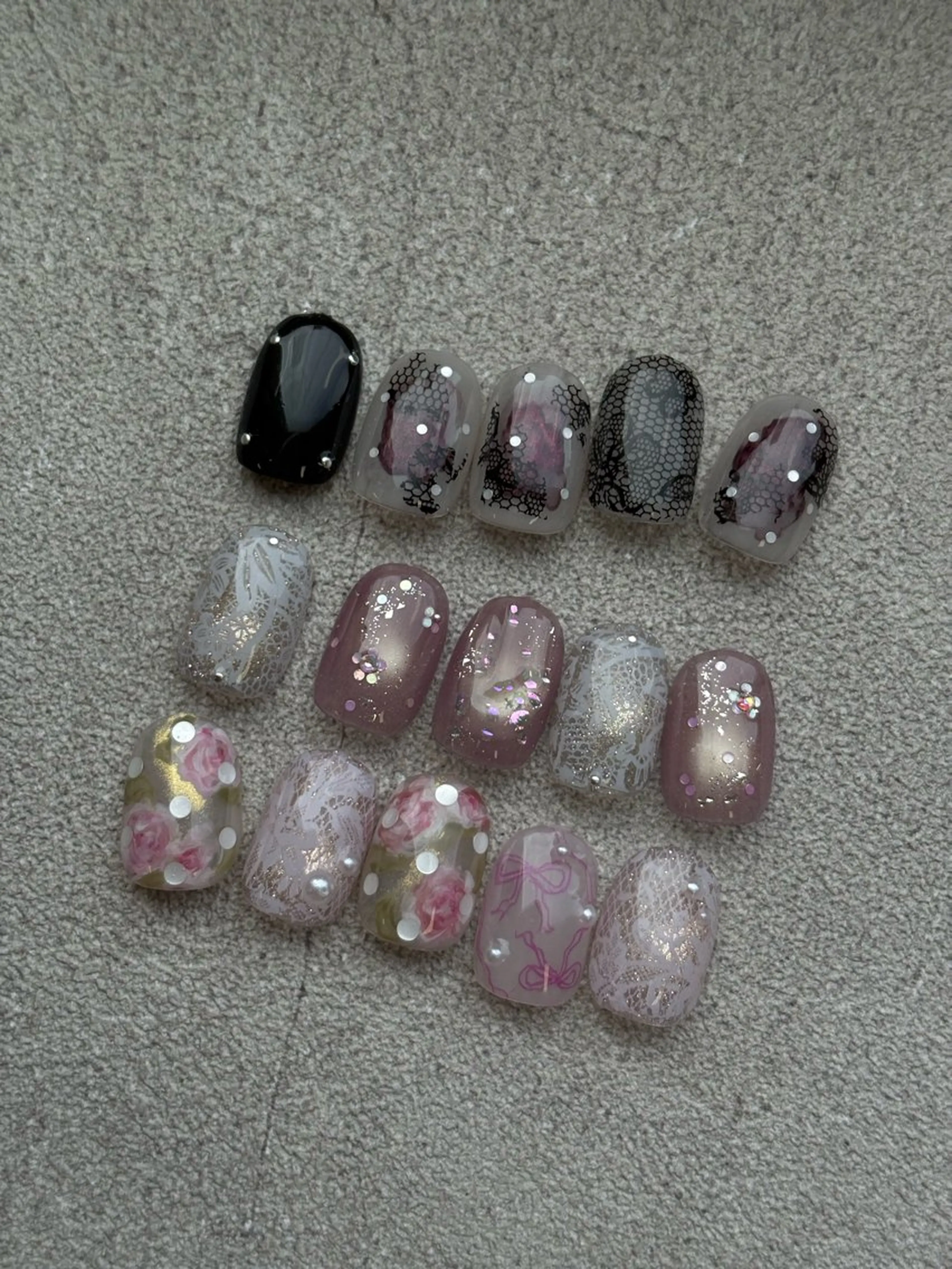 ネイル ハンドネイル Noël 新宿南口 toyonのネイルデザイン