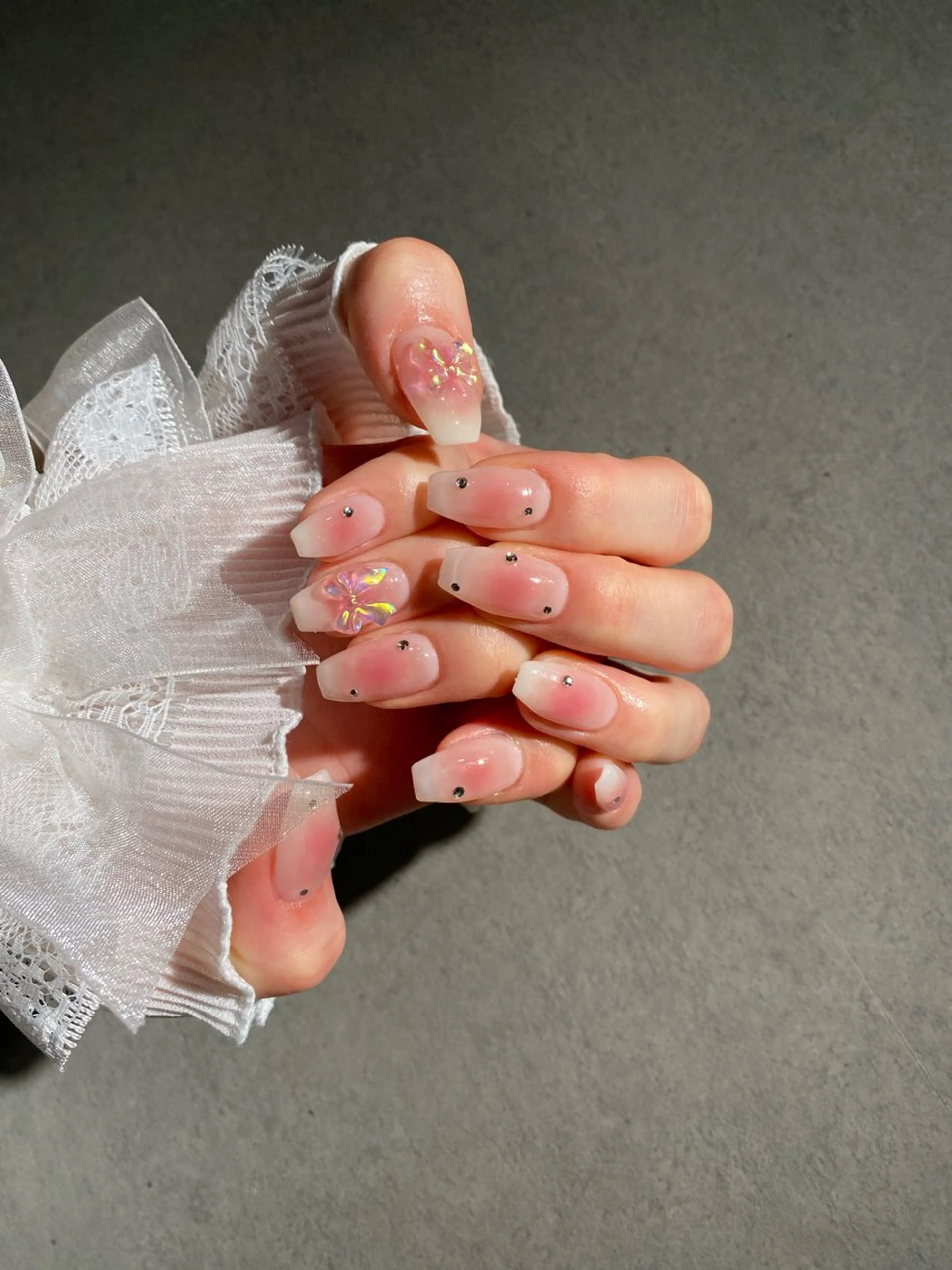 ネイル I-nailロング /ワンホン/キラキラのネイルデザイン