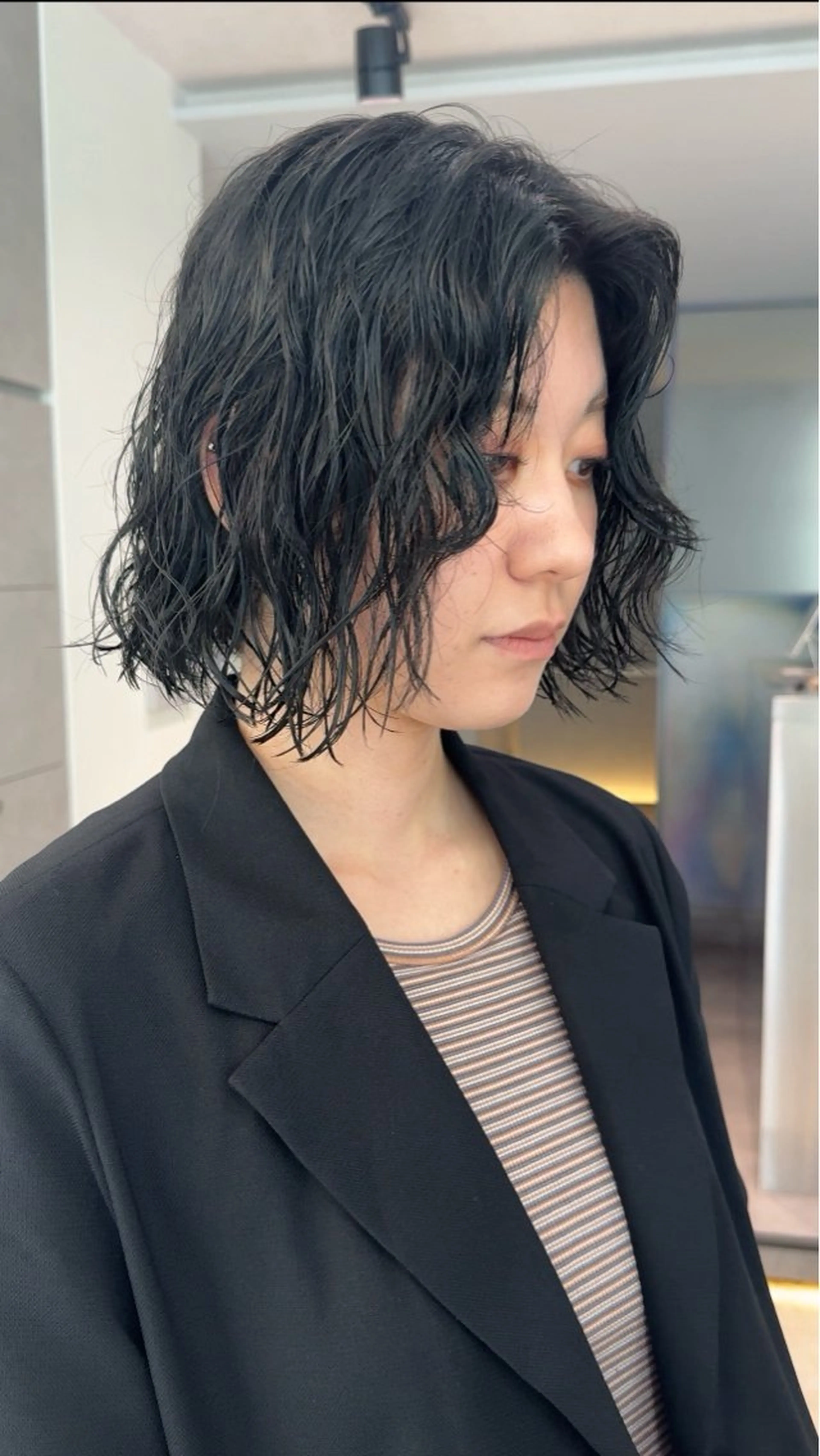 ミディアム カラー パーマ ミディアムパーマ グレージュ ボブ 🌿パーマ/ボブ/ レイヤー/Mikiのヘアスタイル