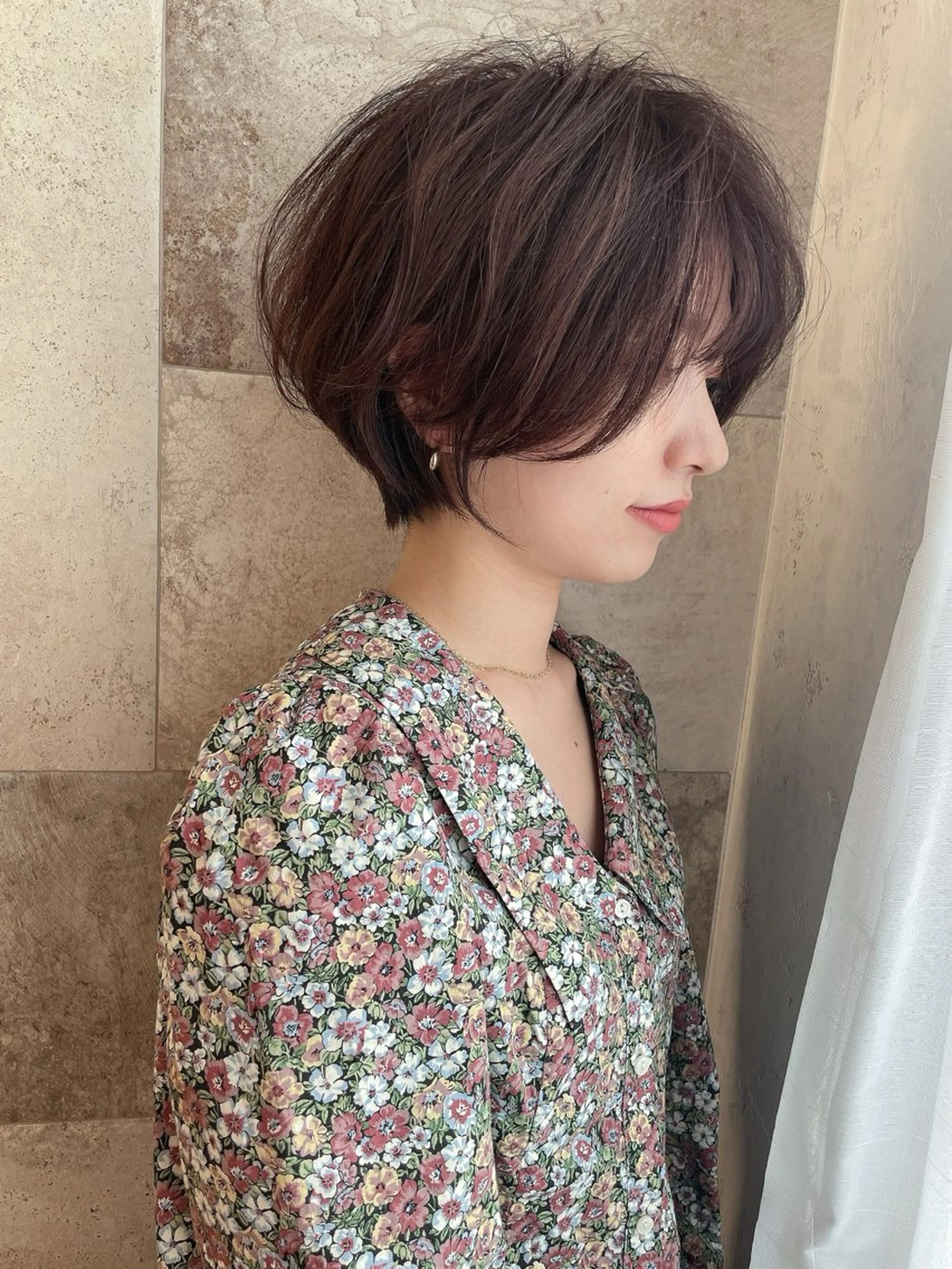 ショート カラー ベージュカラー 黒髪 ブリーチ ブルーカラー ブルーブラック カット ヘアカラー トリートメント 木屋元一/透明感 /前髪/ショートボブのヘアスタイル