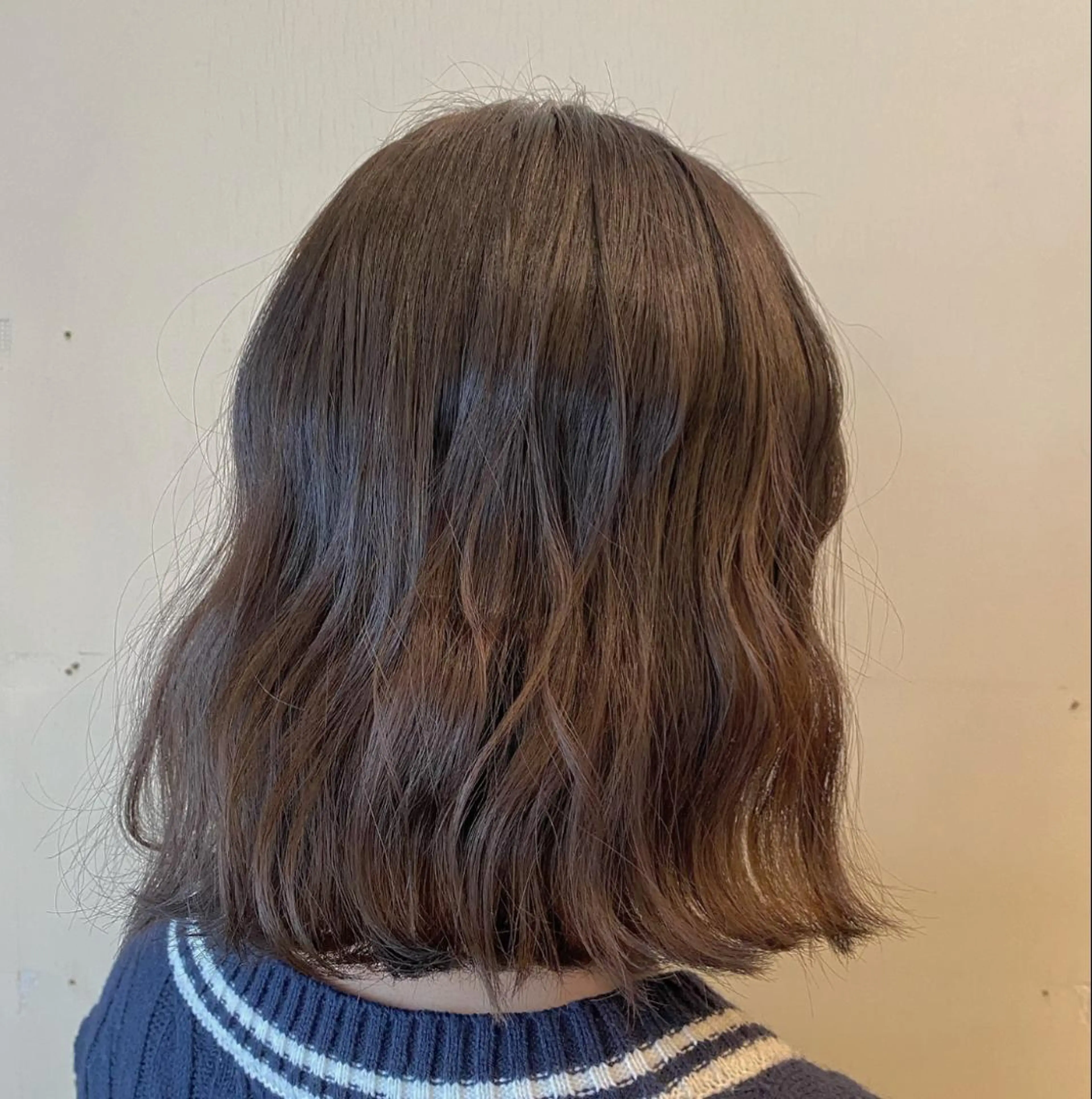 ミディアム カラー ヘアカラー トリートメント 長谷川 華奈子のヘアスタイル