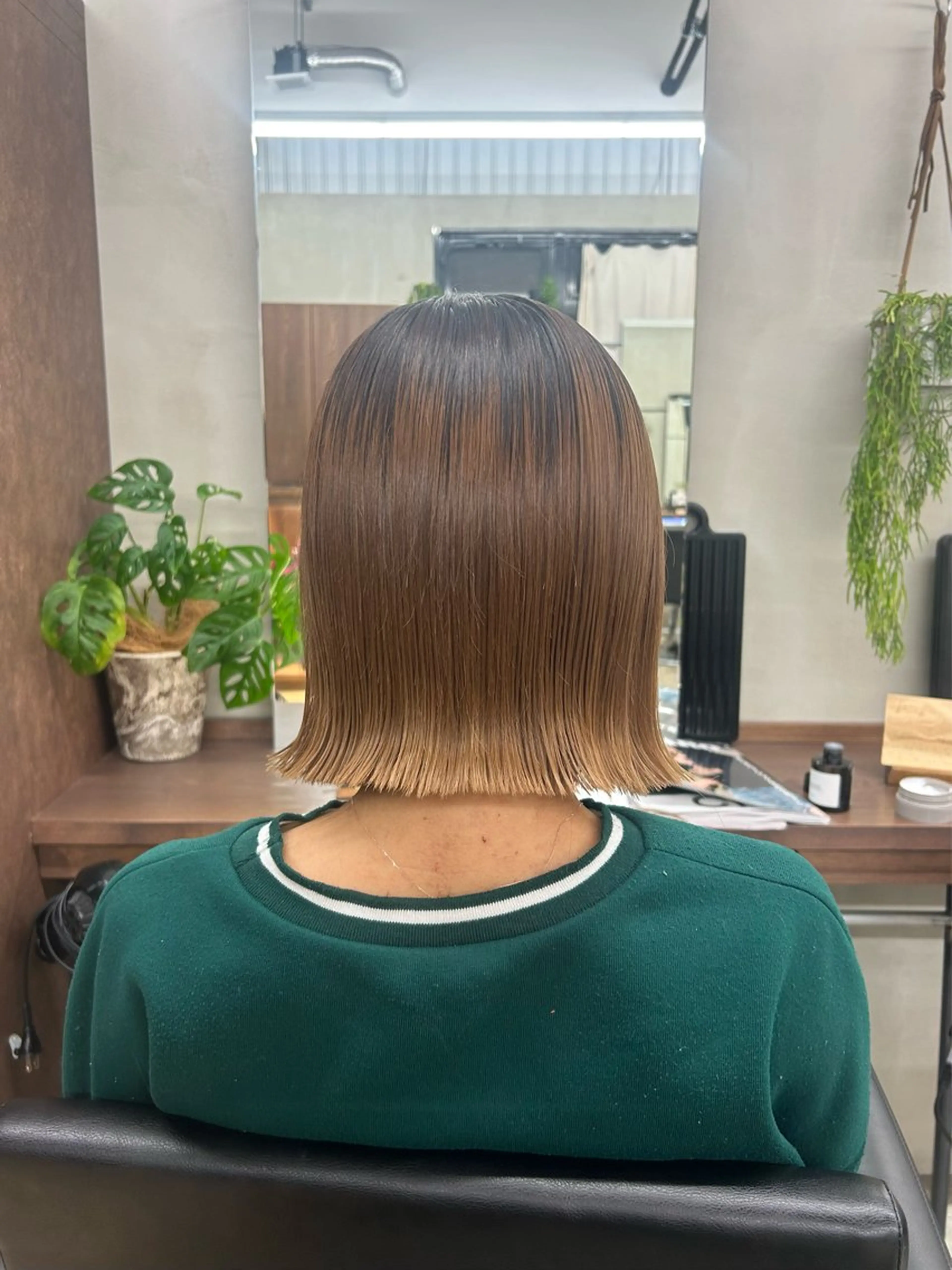 ショート 外ハネヘア 透明感カラー/西梅田 / nagisa🦋のヘアスタイル