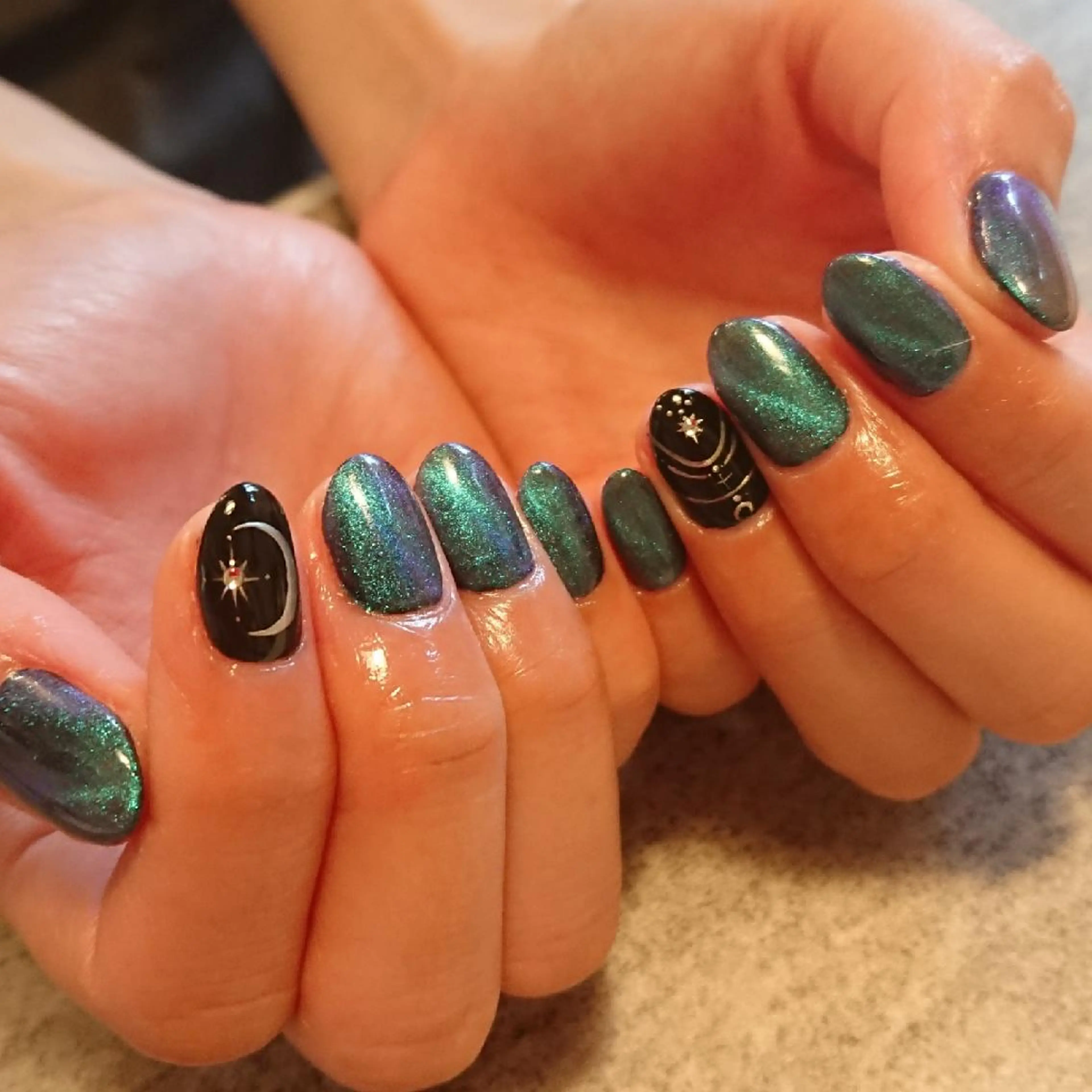 ネイル マグネットネイル ジェヌインネイル 河内のネイルデザイン