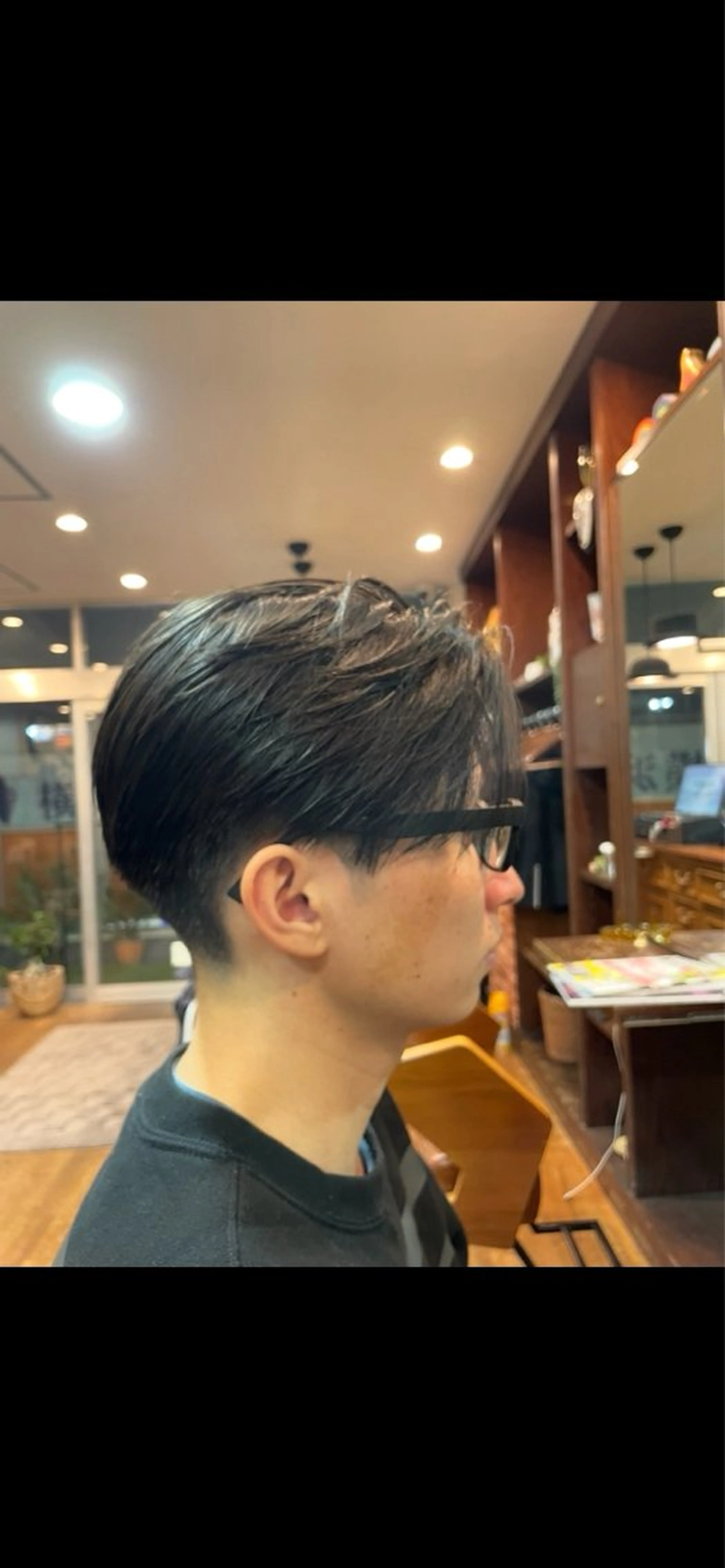 ショート メンズ フェードカット 野村 健太のヘアスタイル