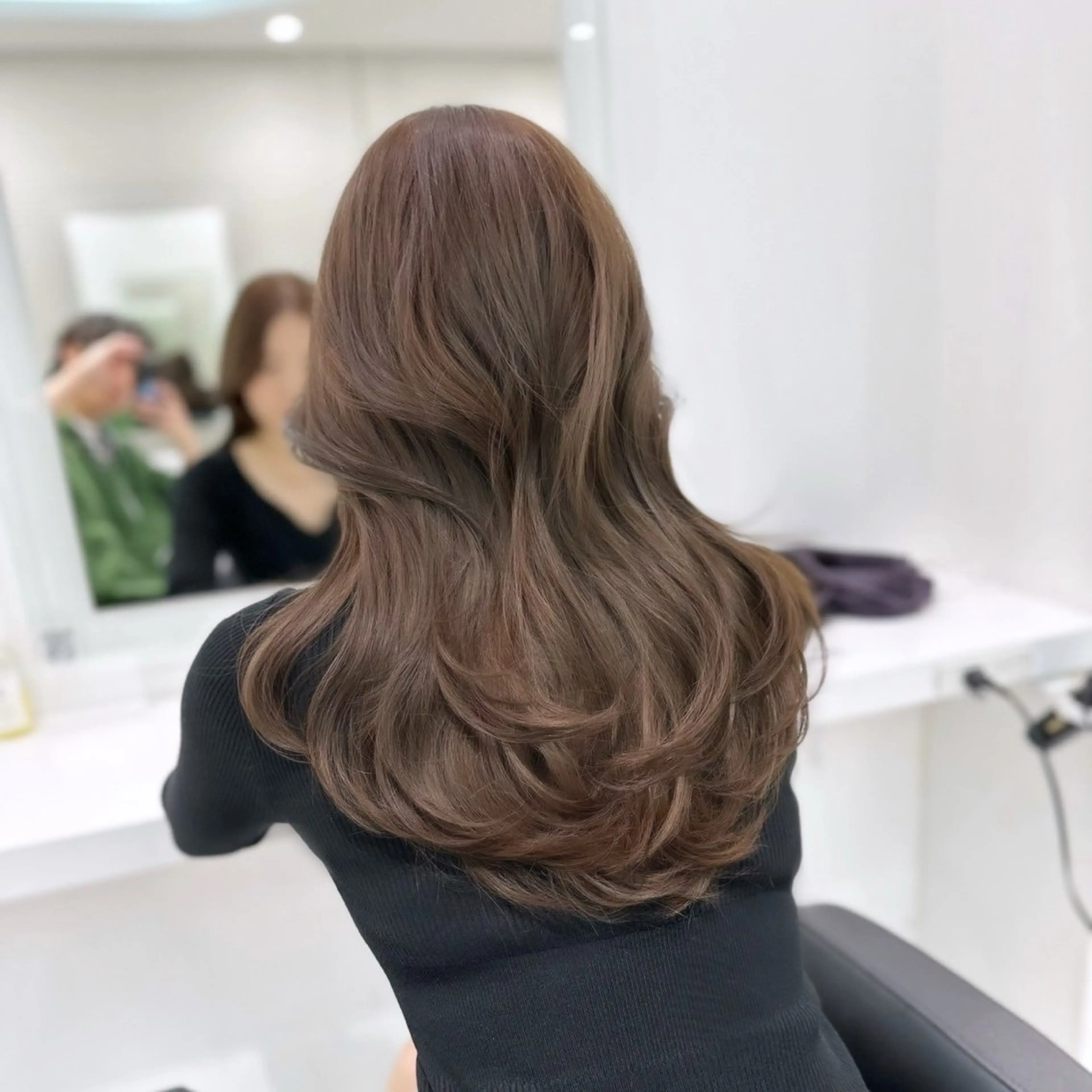 ロング カラー ヘアカラー トリートメント ヘッドスパ ヘアセット 流行りの透明感カラー ×縮毛矯正🤍ユウのヘアスタイル