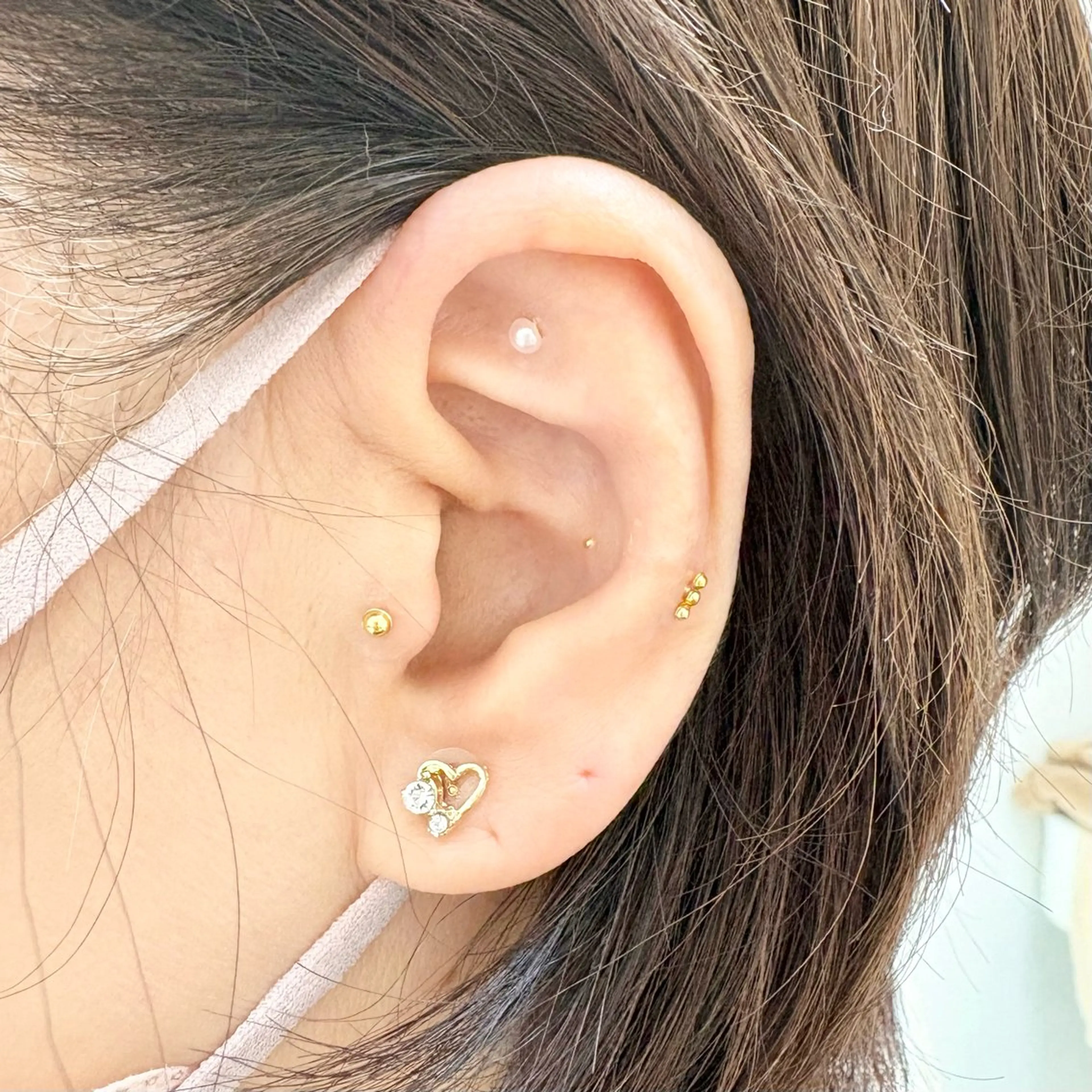 White/マツエク /まつパ/耳つぼのマツエク・マツパデザイン