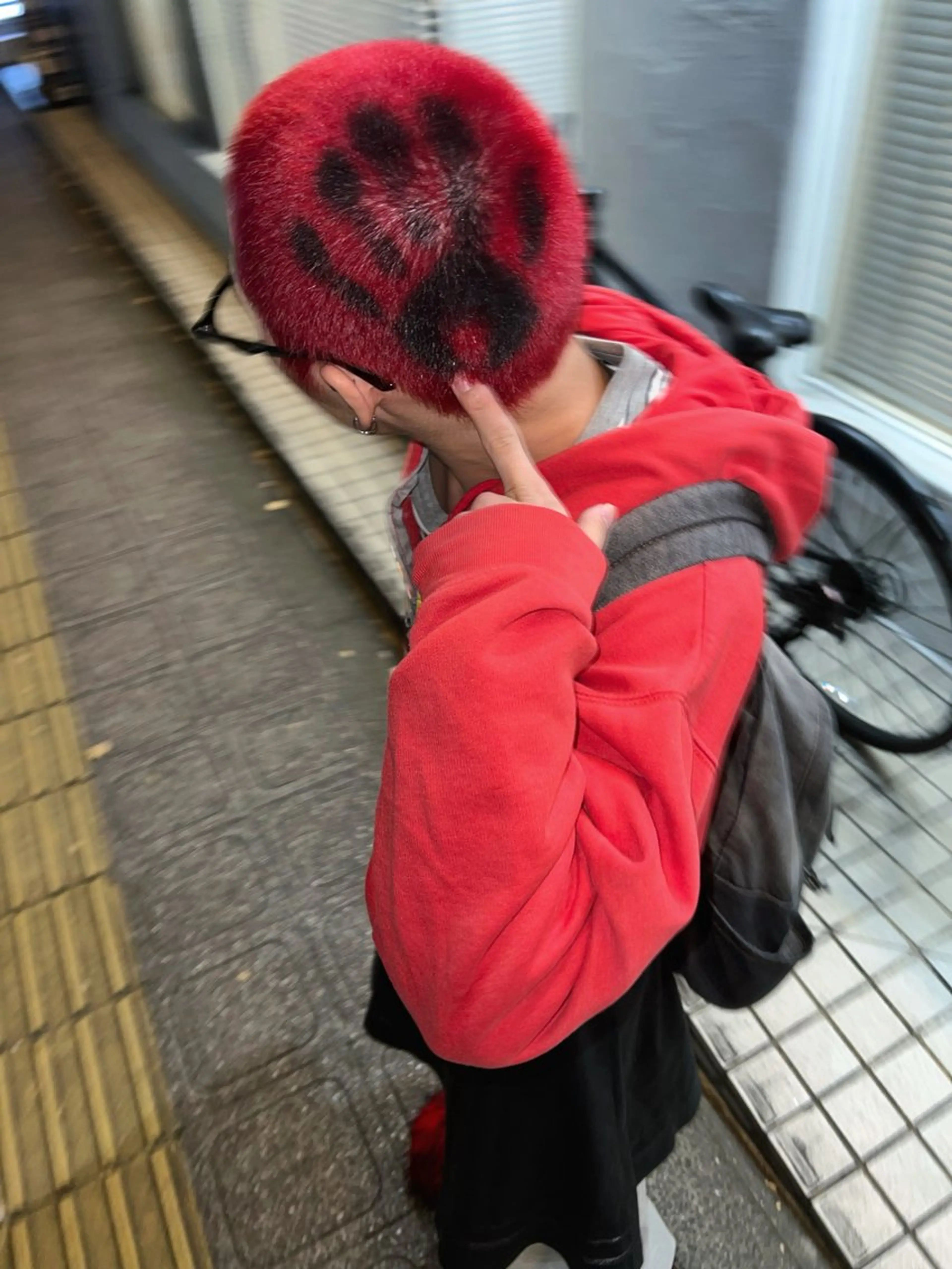 カラー メンズ 小野 眞白のヘアスタイル