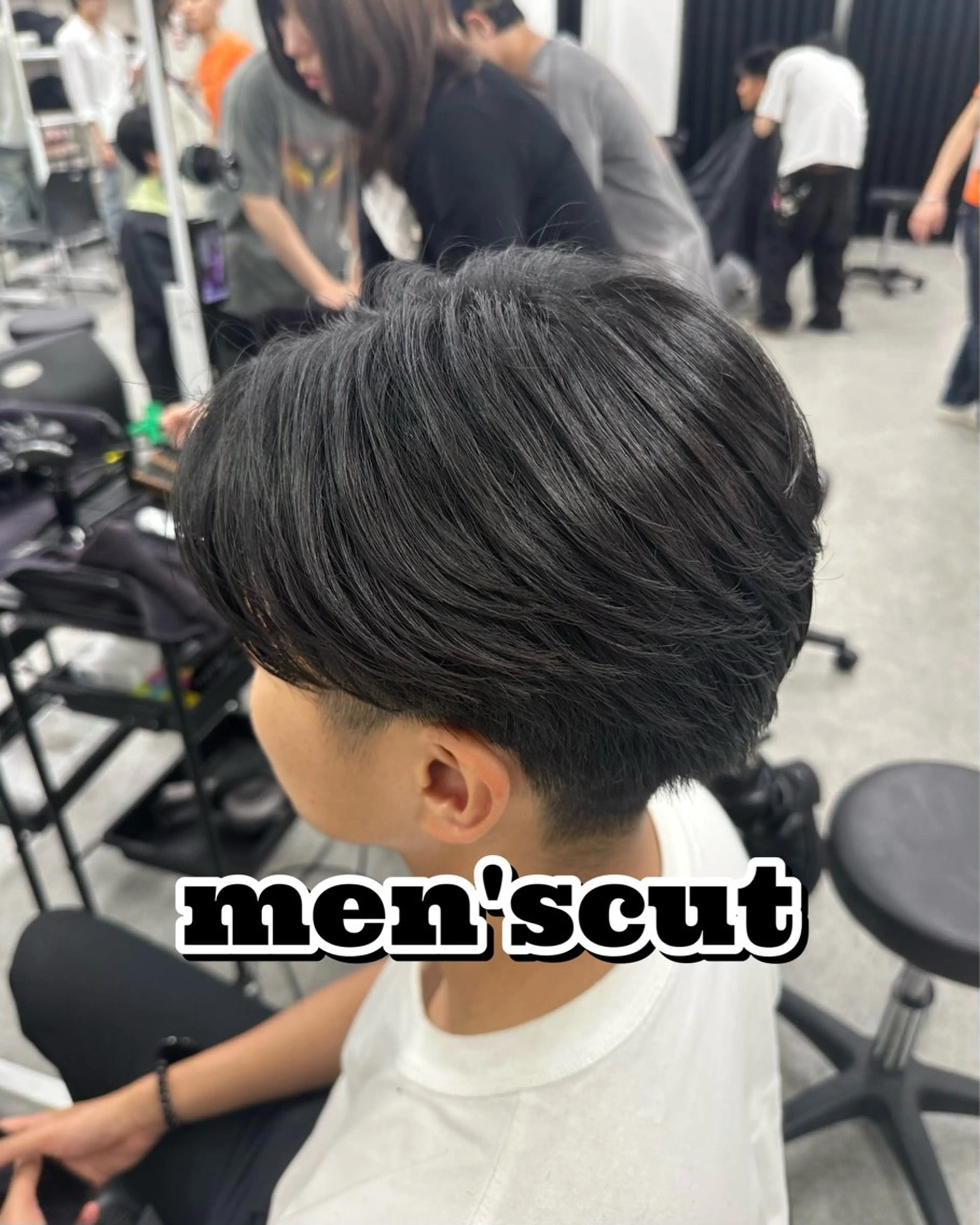 メンズ センターパート 刈り上げ トリートメント 🫧透明感カラー🫧 艶髪🫧韓国ヘアのヘアスタイル