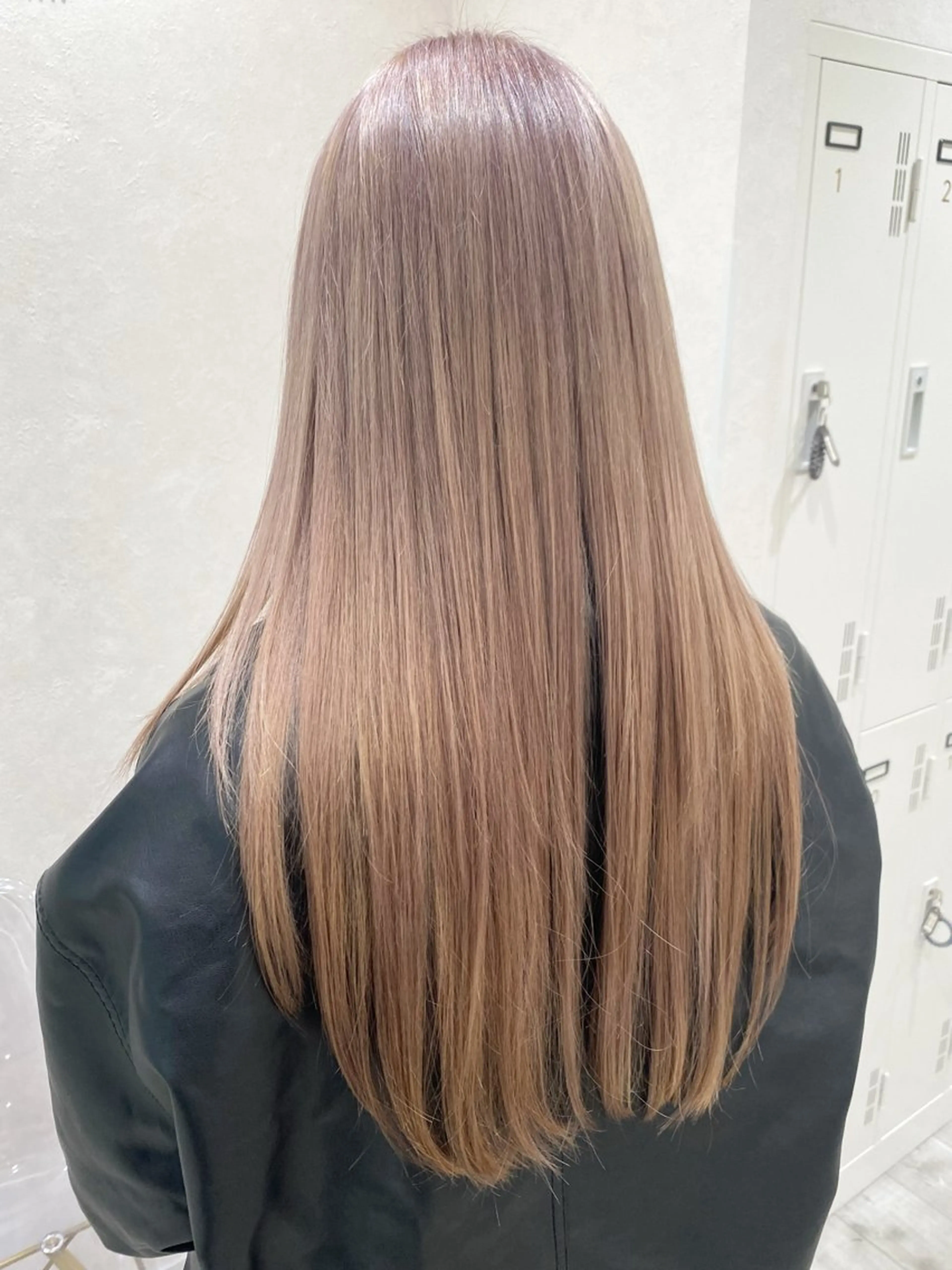 【2回目以降OK】ハイトーンメンテナンスカラー+トリートメントの写真