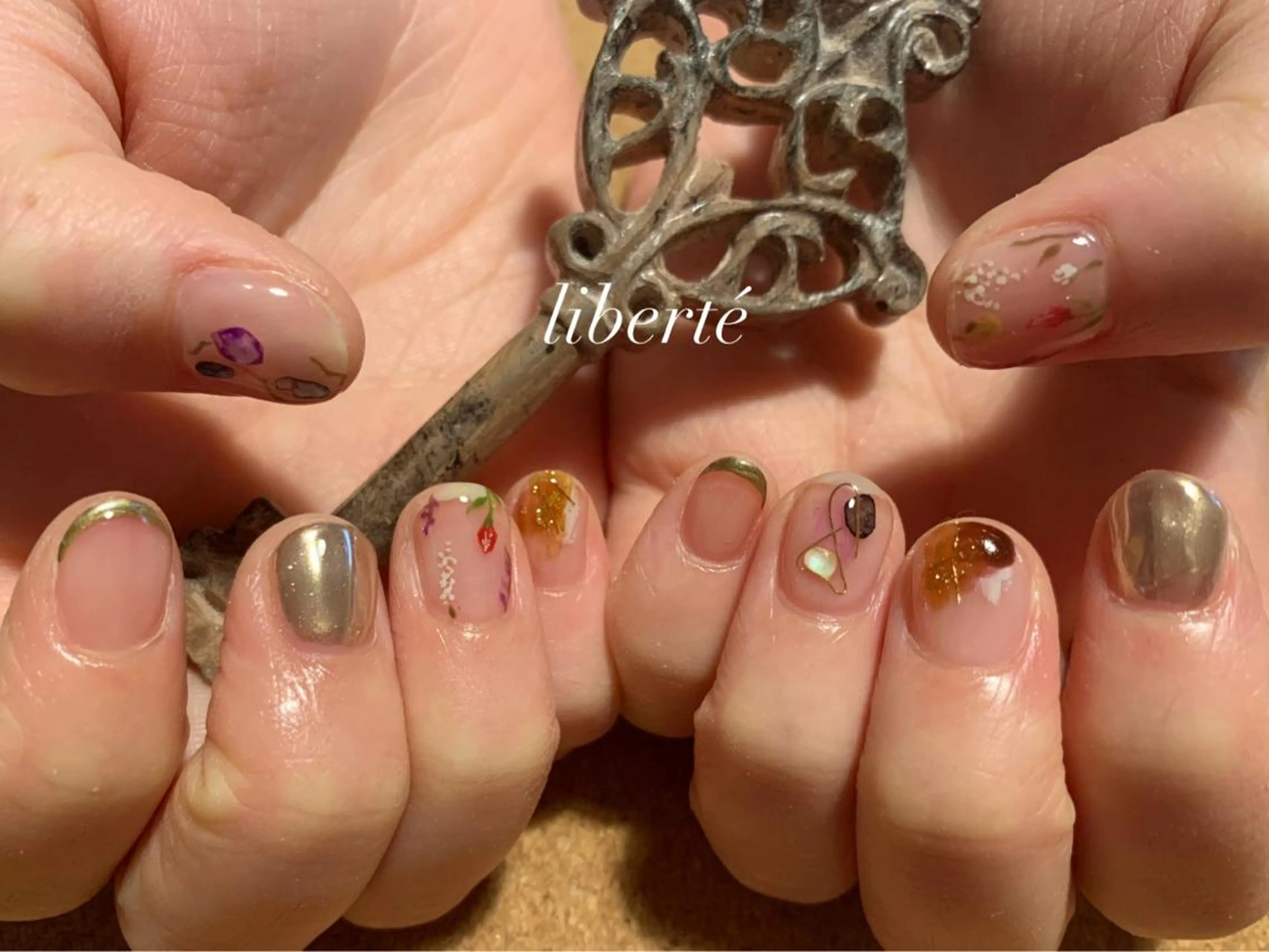 ネイル liberté (リベルテ)のネイルデザイン