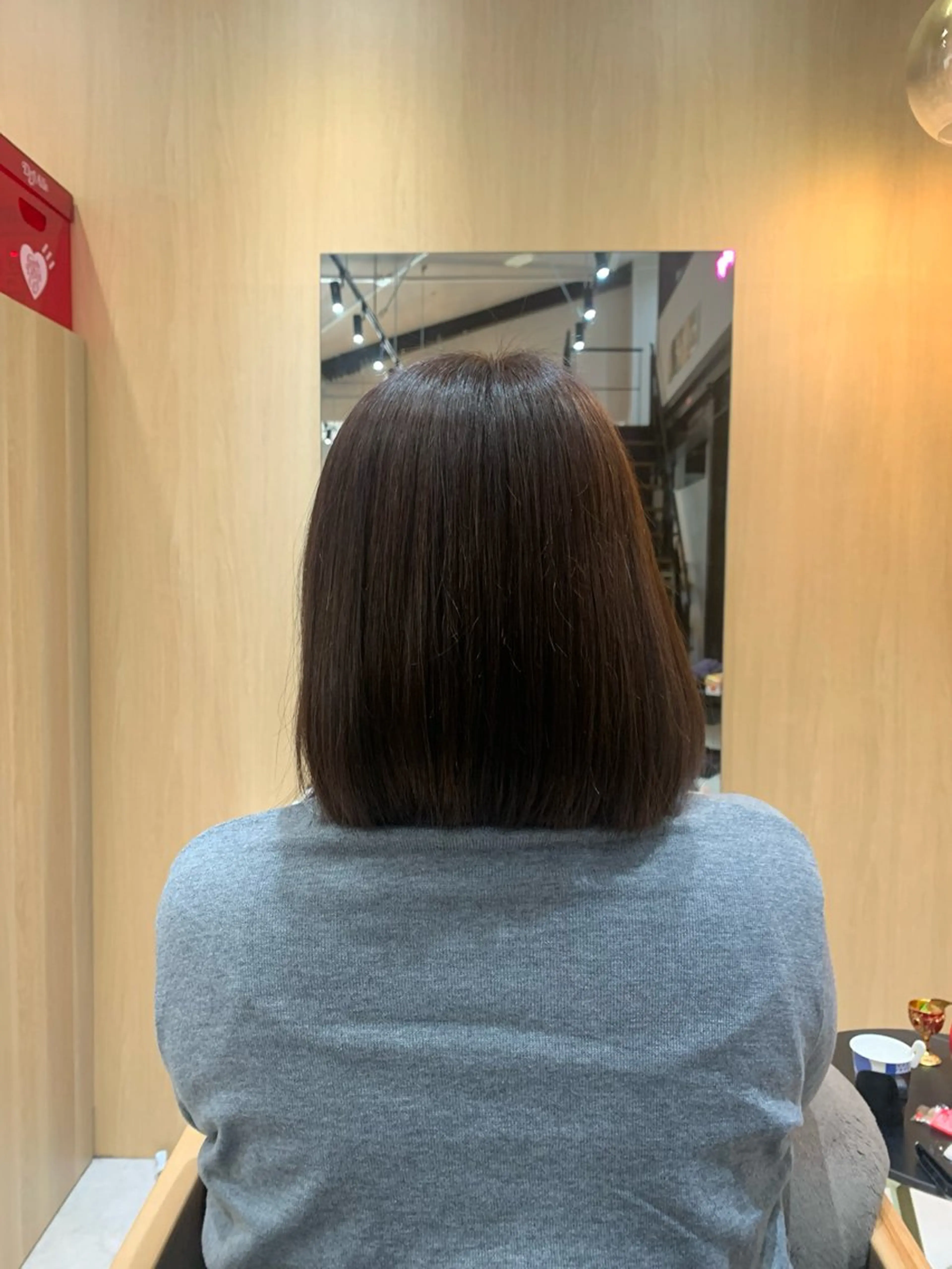 ミディアム ヘアカラー 本多 永佳のヘアスタイル