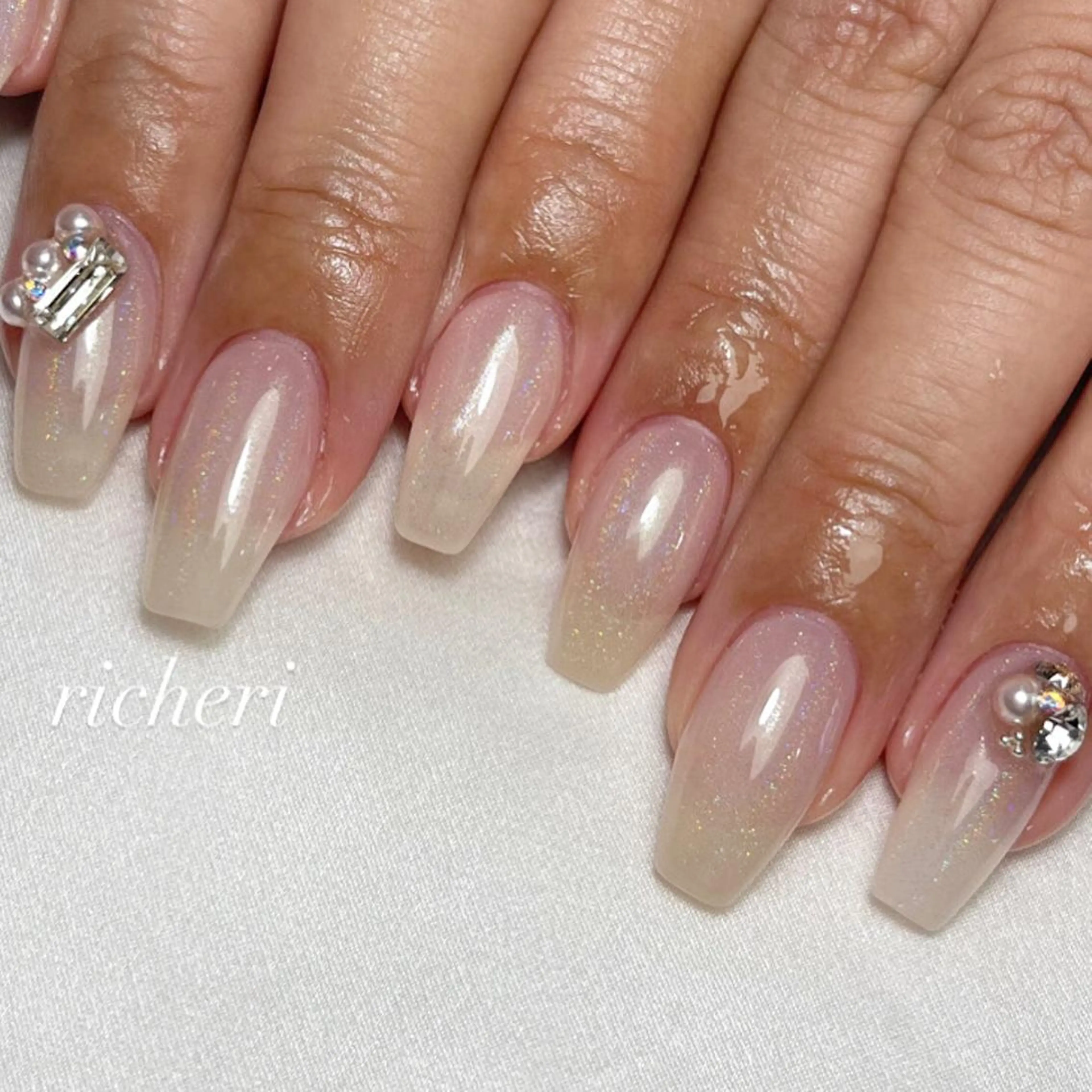 ミディアム ネイル ハンドネイル richeri beautyのエステ・リラクイメージ