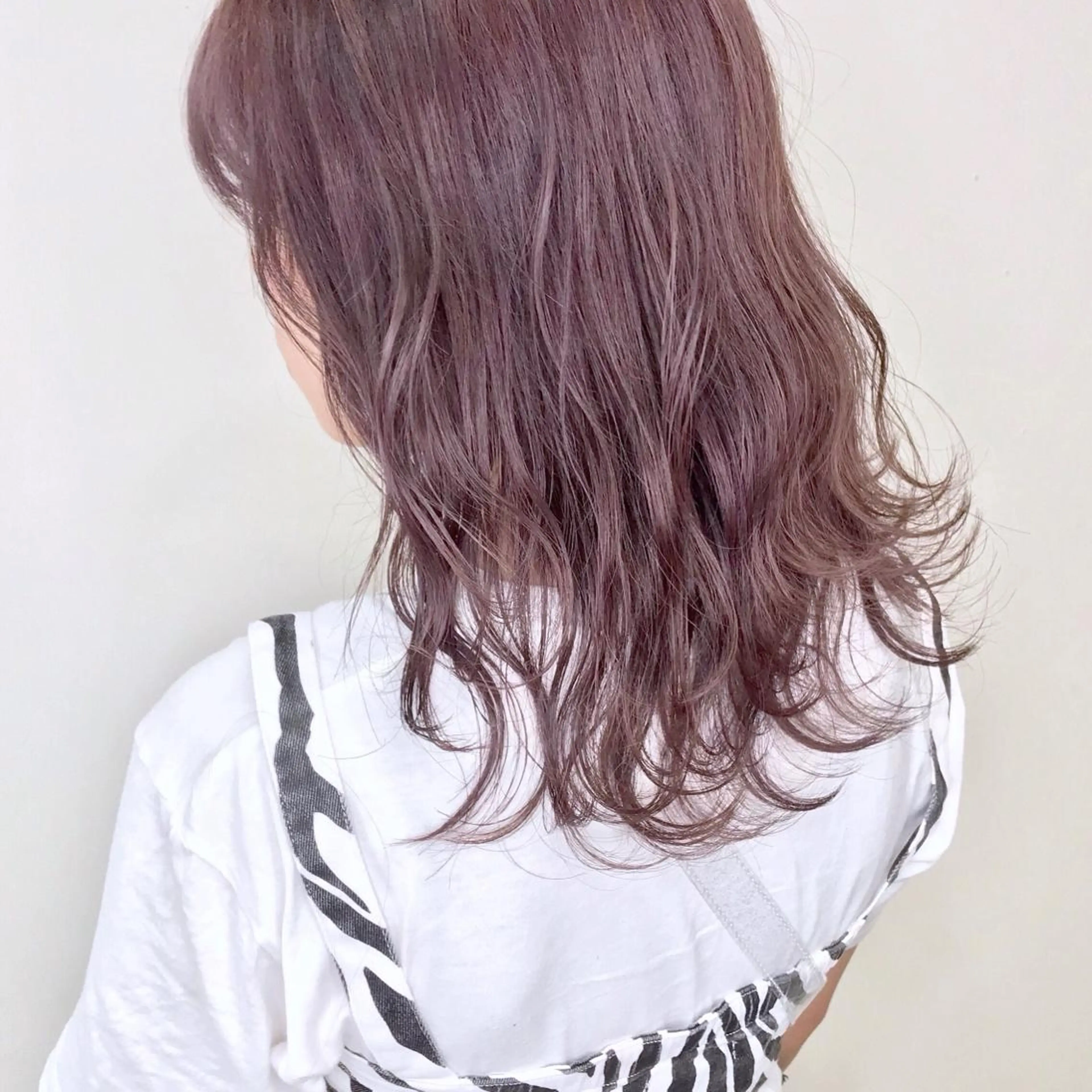 セミロング ヘアカラー 似合わせ提案サラ艶♡ 彩華のヘアスタイル