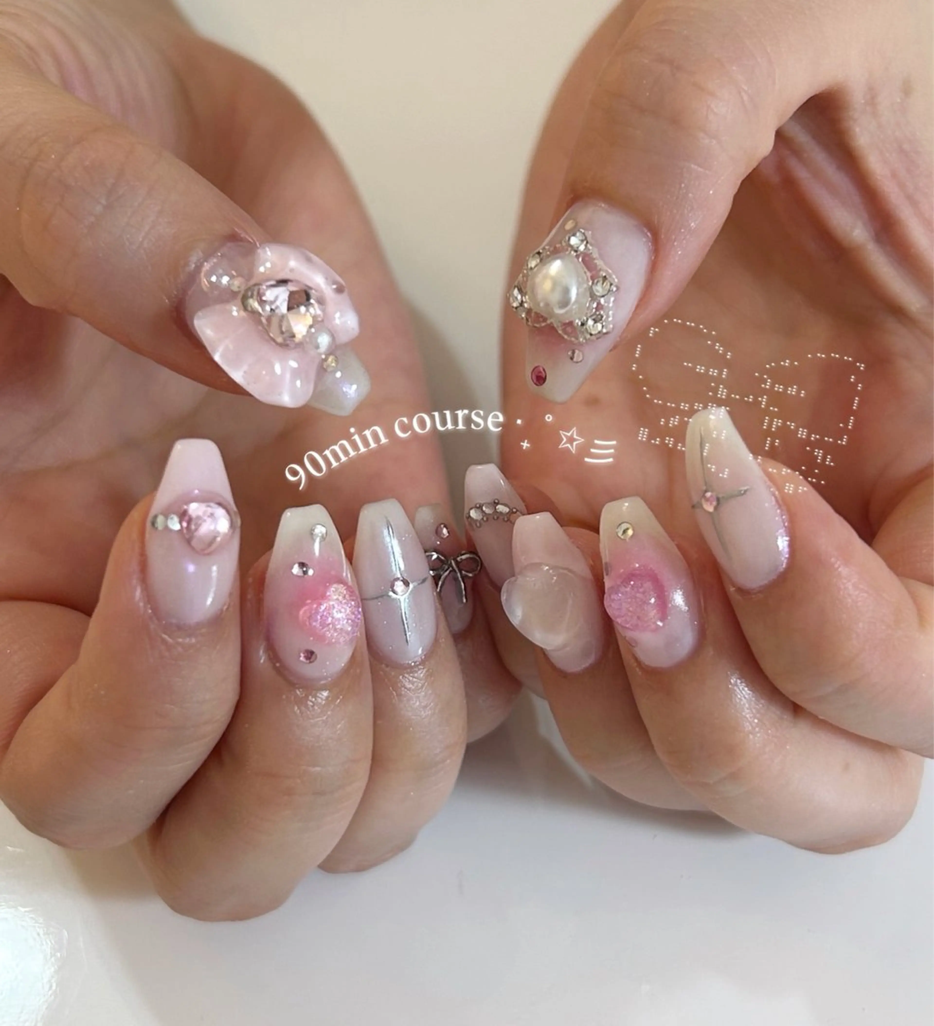 ネイル ハンドネイル ViViA momokaのネイルデザイン