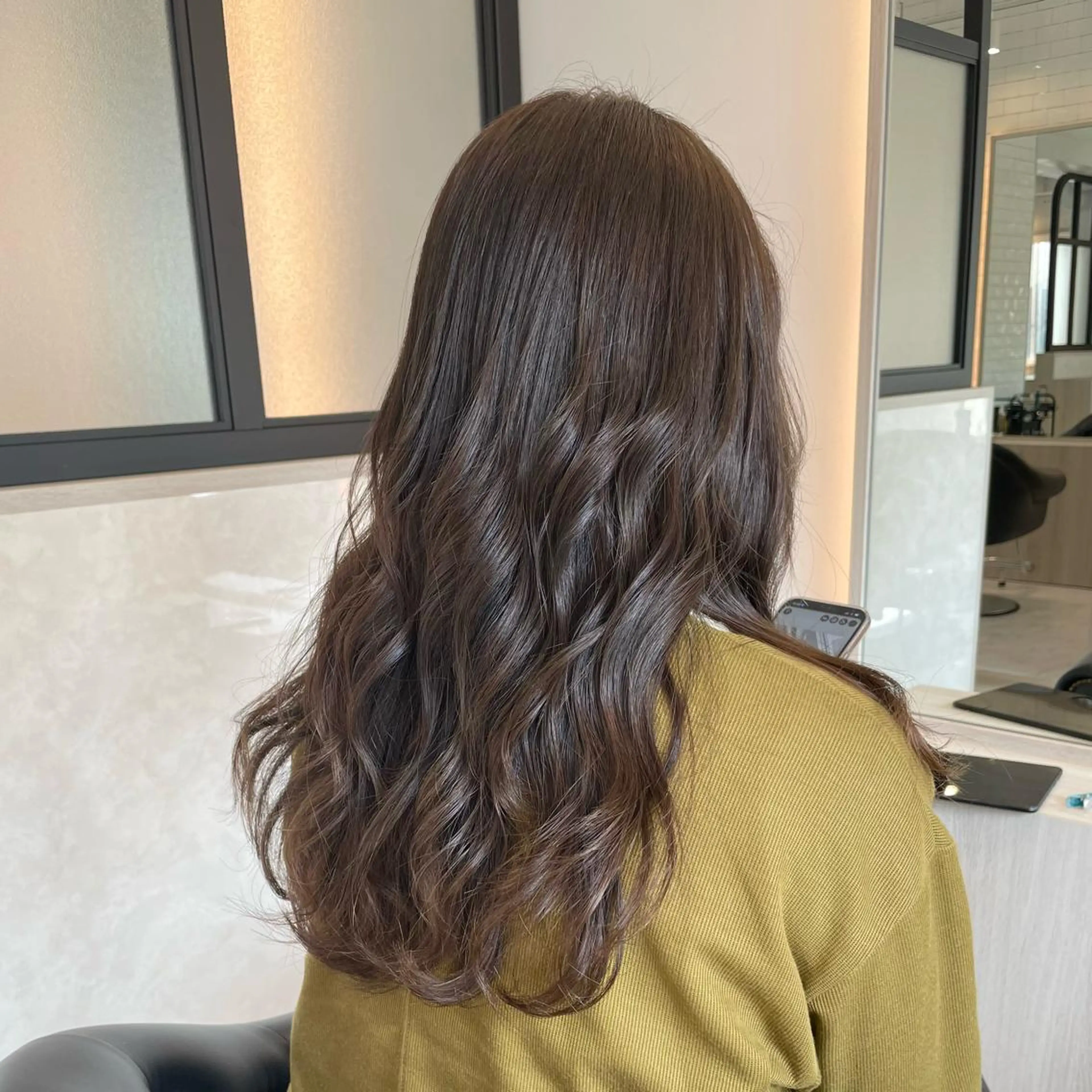 セミロング カラー ベージュカラー いなみね はるきのヘアスタイル