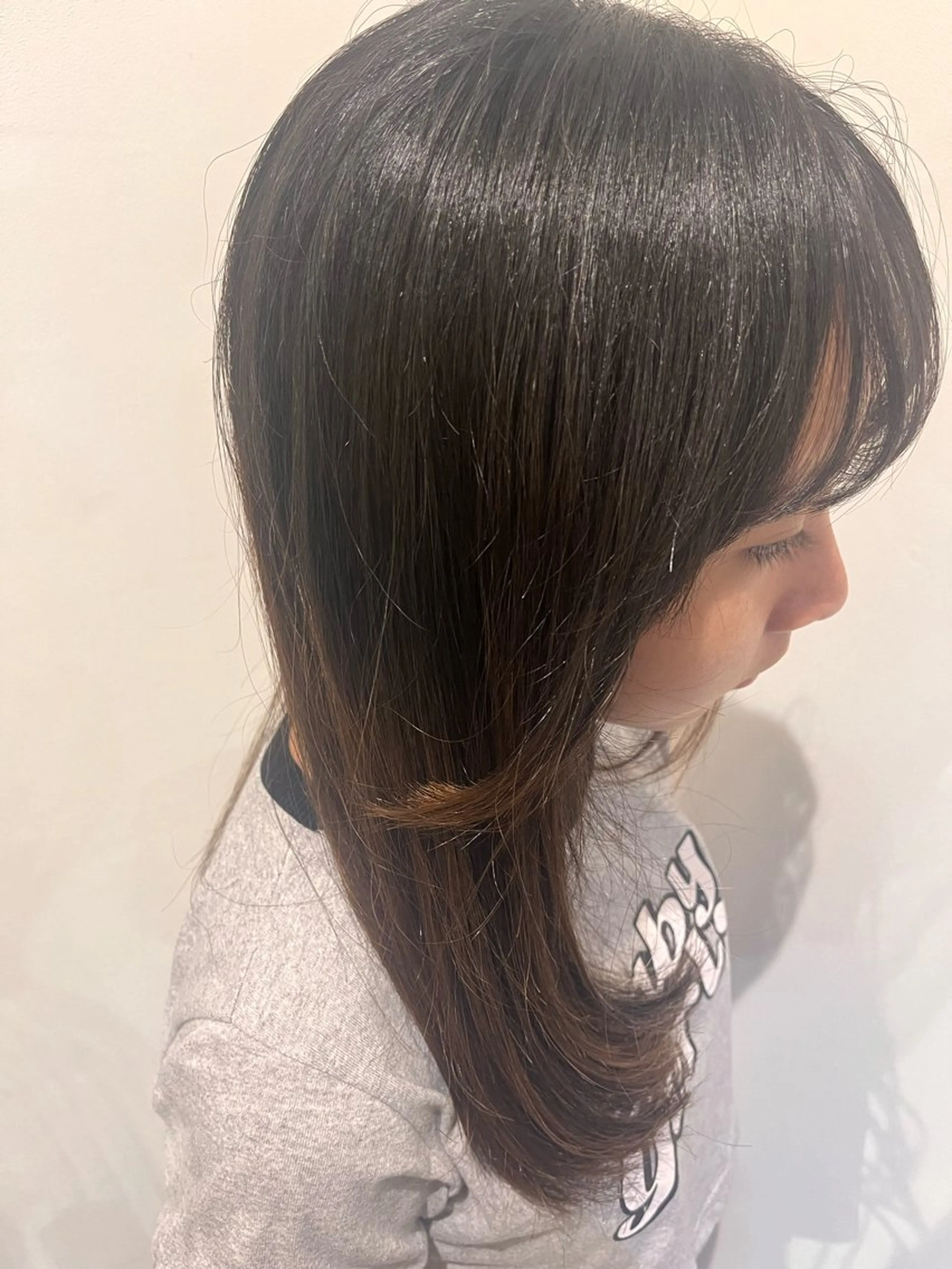 ミディアム カット 武原 虹音のヘアスタイル