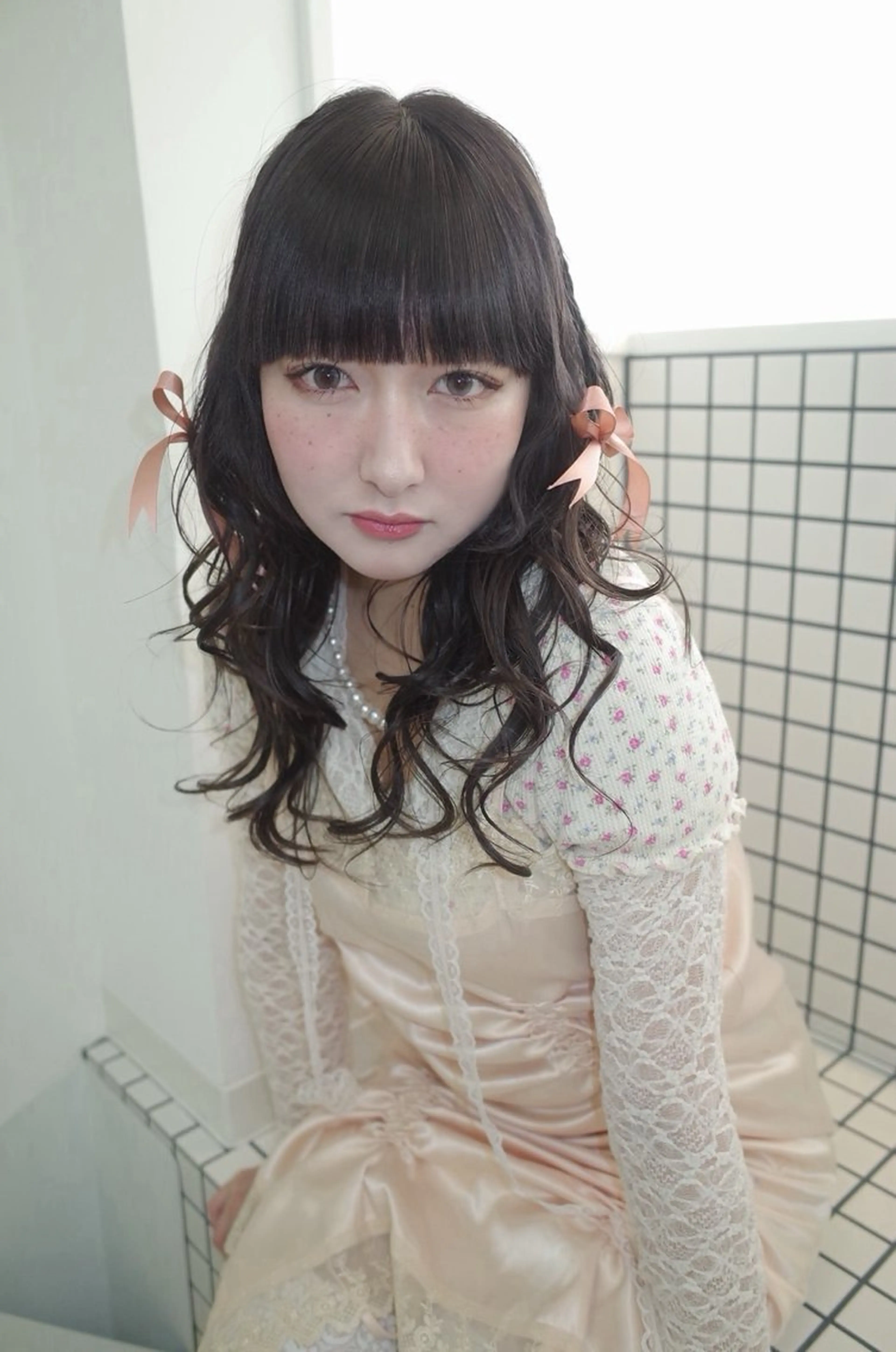 セミロング ヘアアレンジ Momoka🪷 /ハイトーンのヘアスタイル