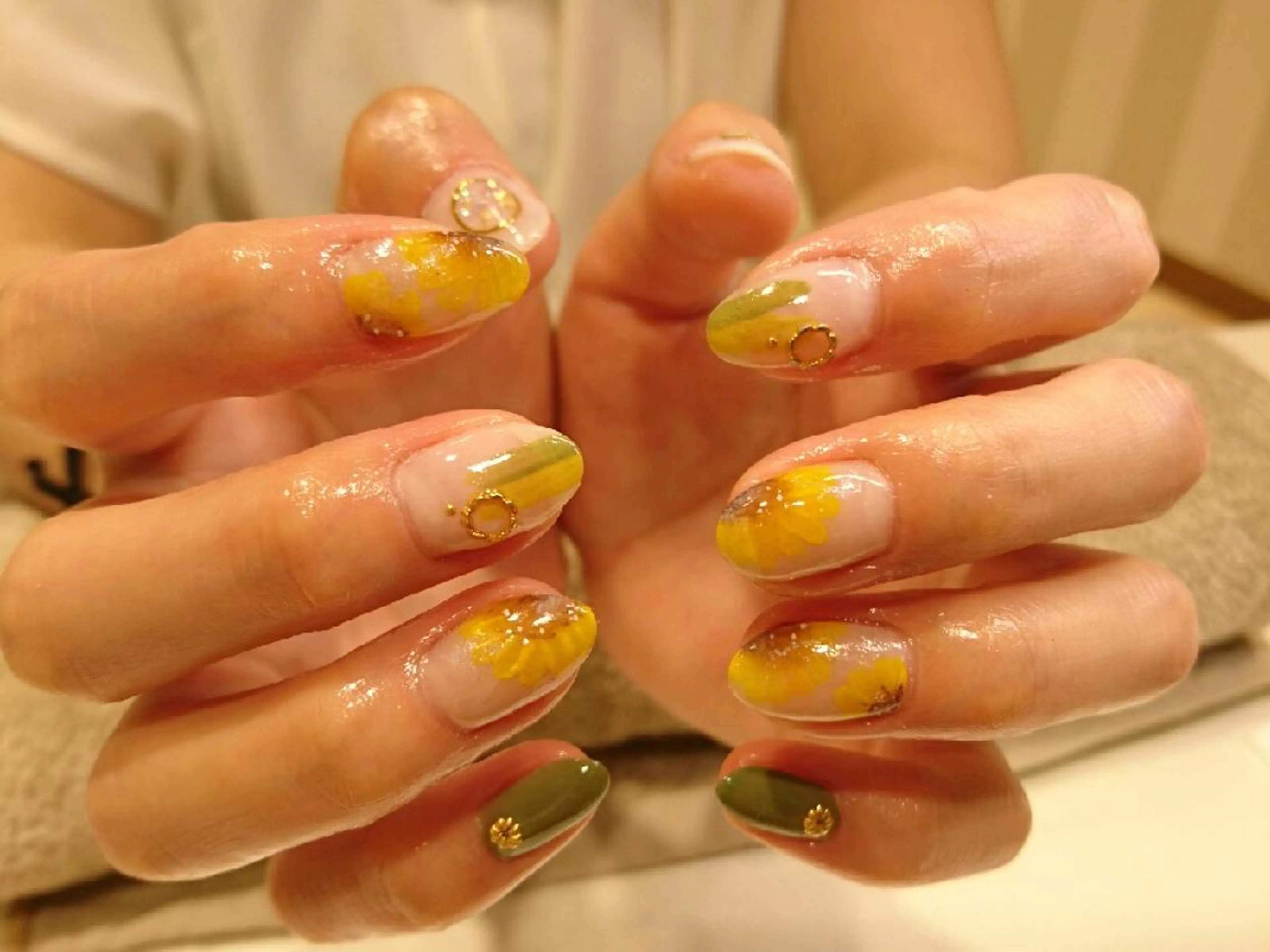 ネイル nail salon macaron のネイルデザイン