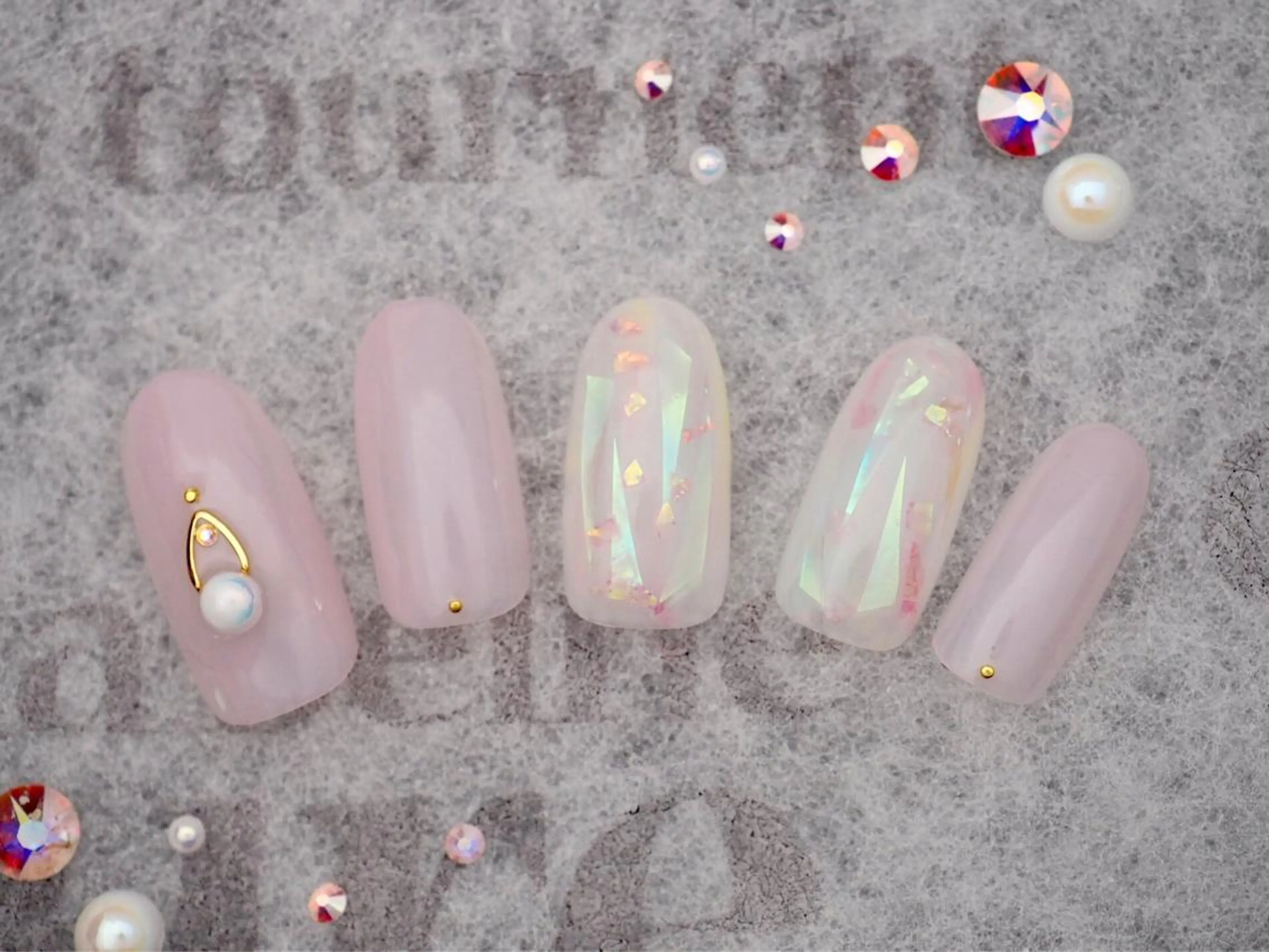 ネイル トップネイリスト Ribbon立川店のネイルデザイン