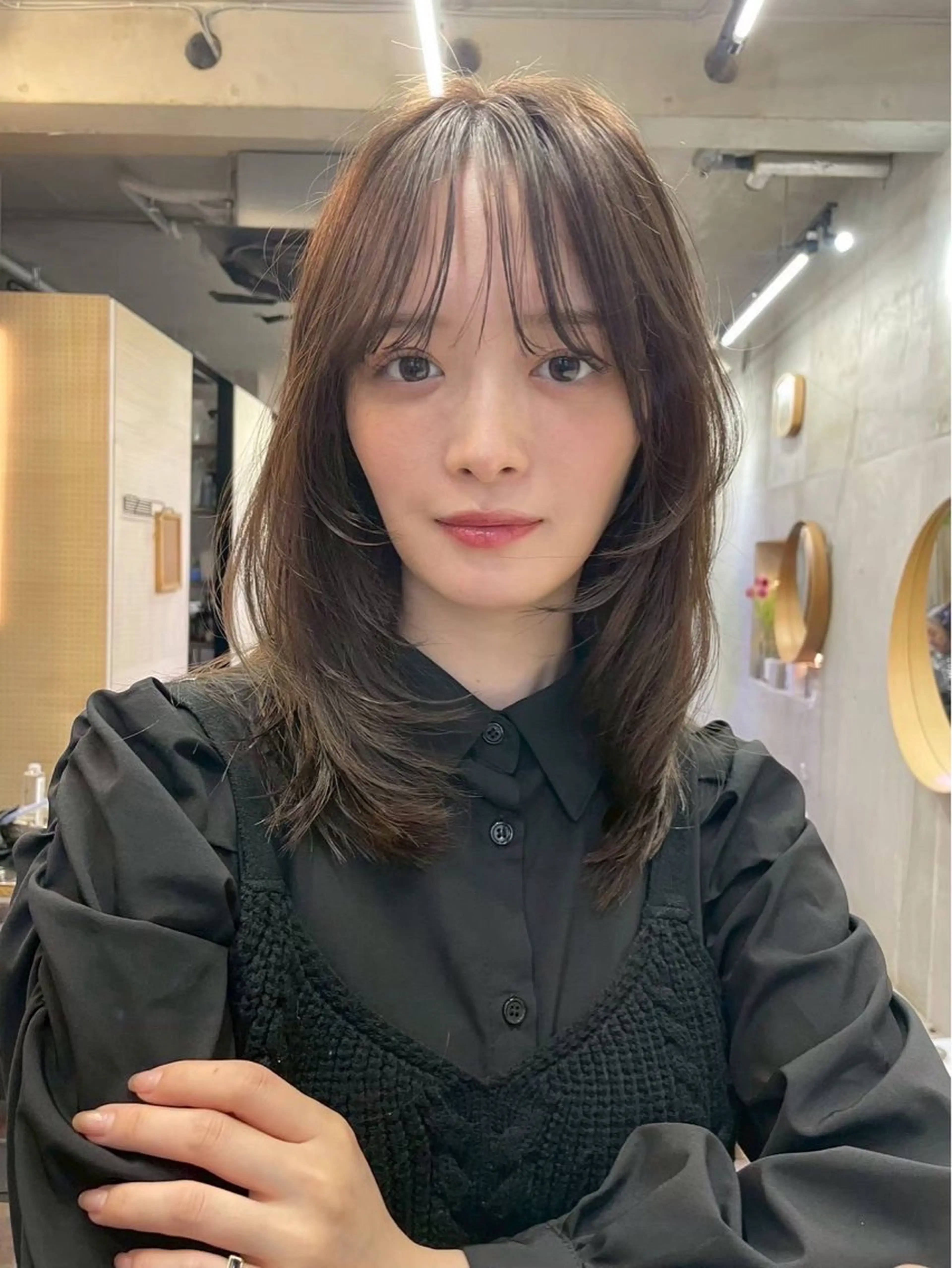 ミディアム カット ヘアカラー 南堀江レイヤーカット MIKU🍒のヘアスタイル