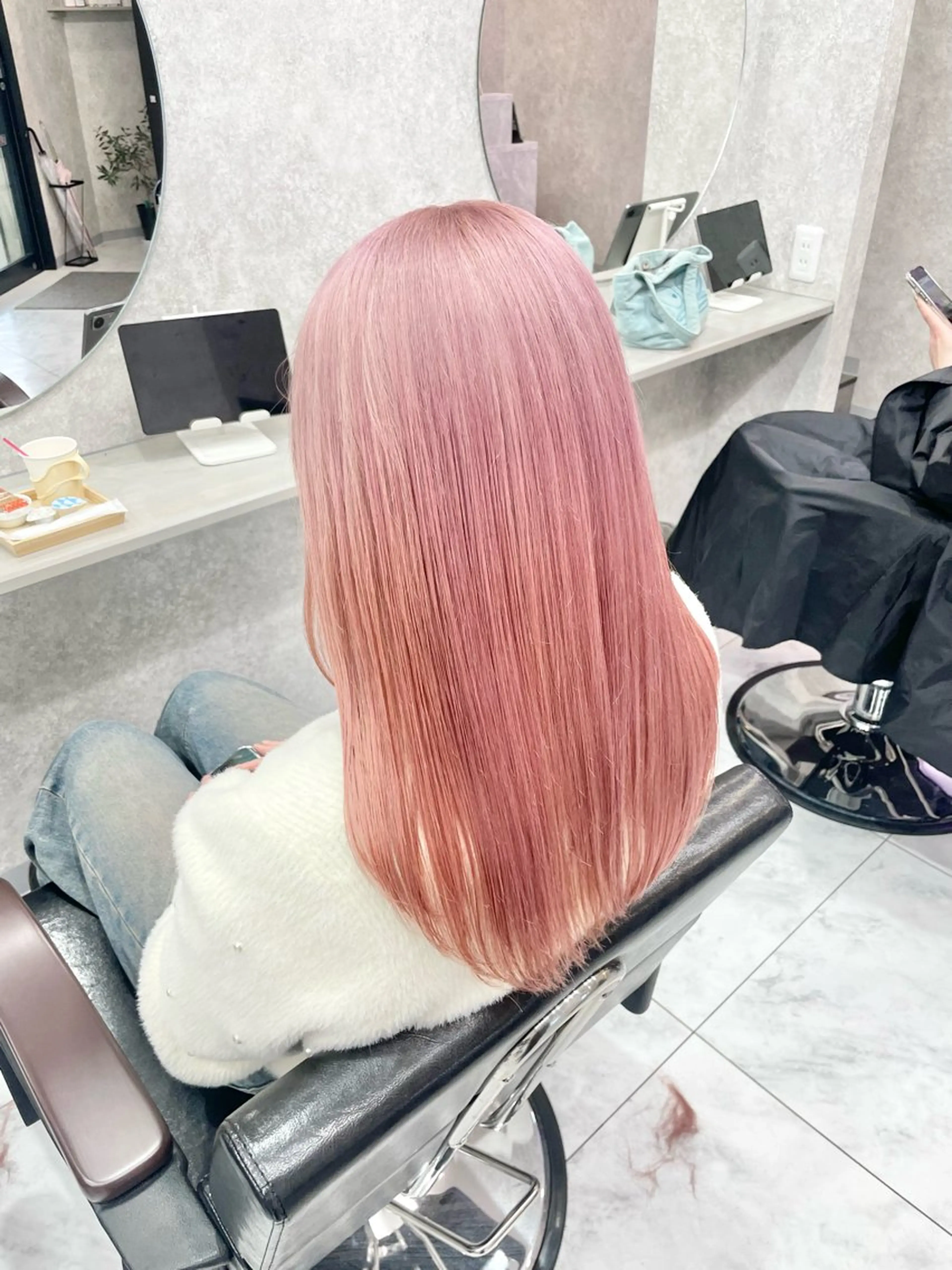 セミロング 🦋ハイトーン🦋 石山 希理🦋のヘアスタイル