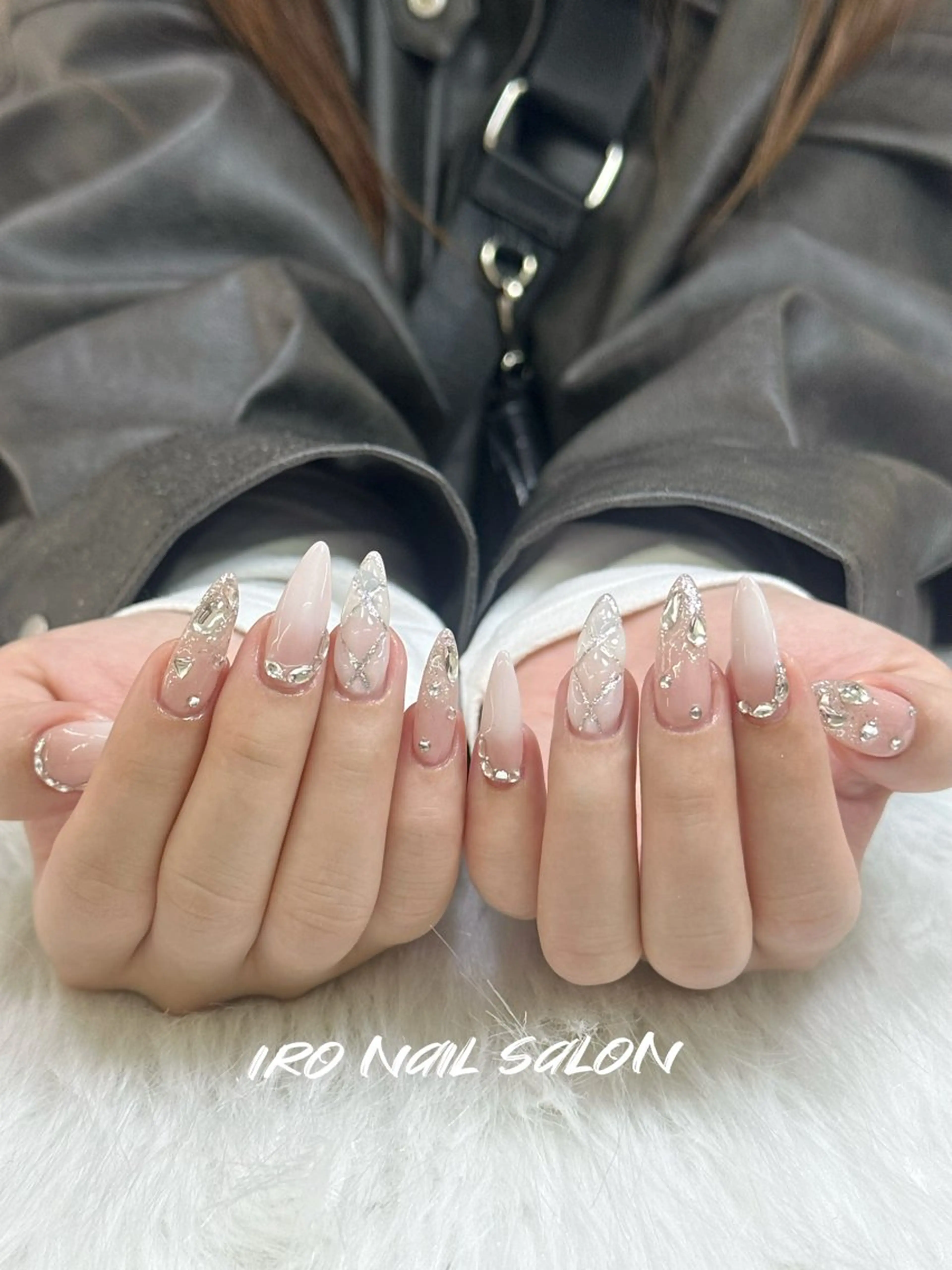 ネイル ハンドネイル IRO Nail Studioのネイルデザイン