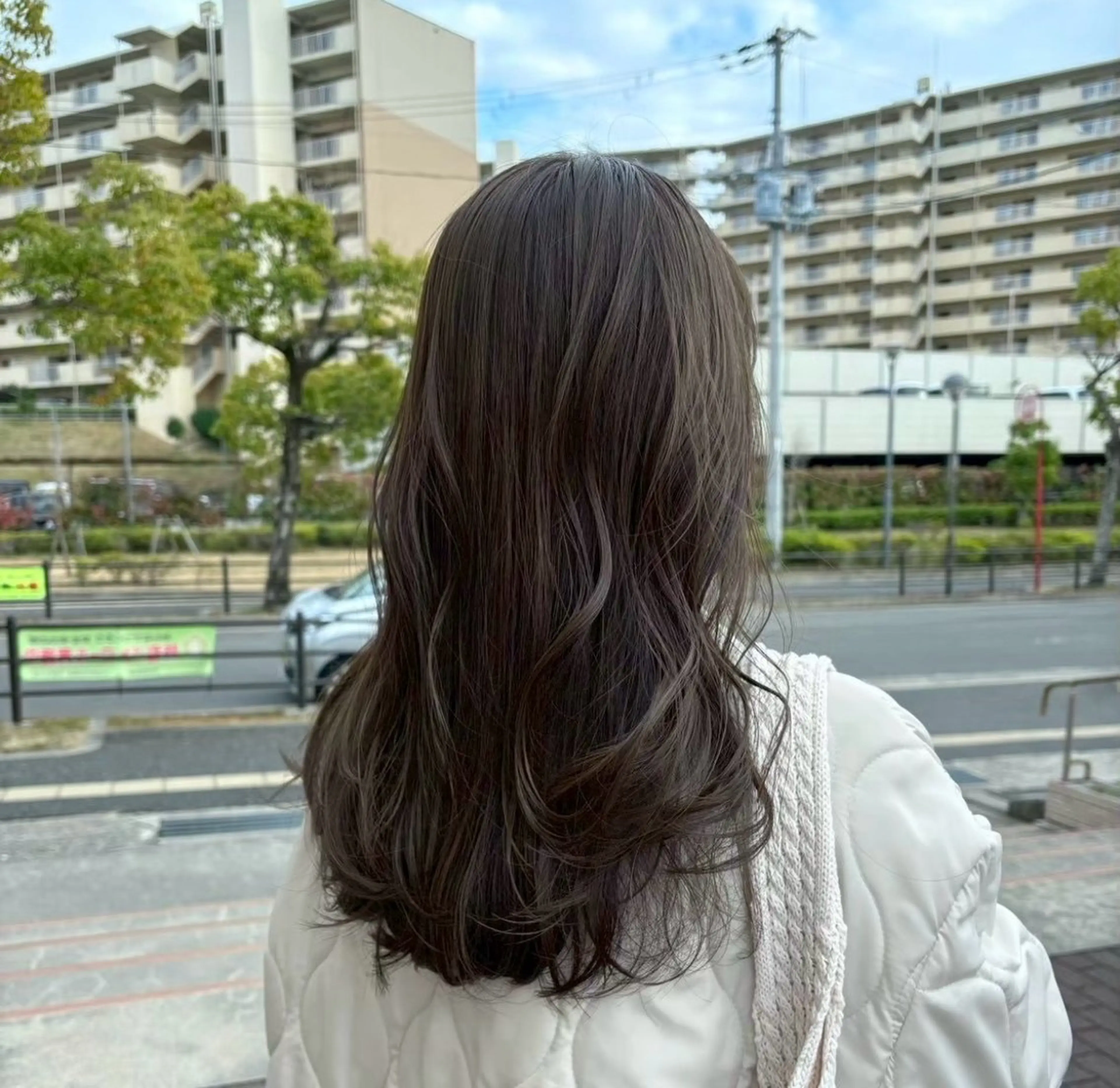 ミディアム HINA /パーマ/ YOKE / 桃山台のヘアスタイル