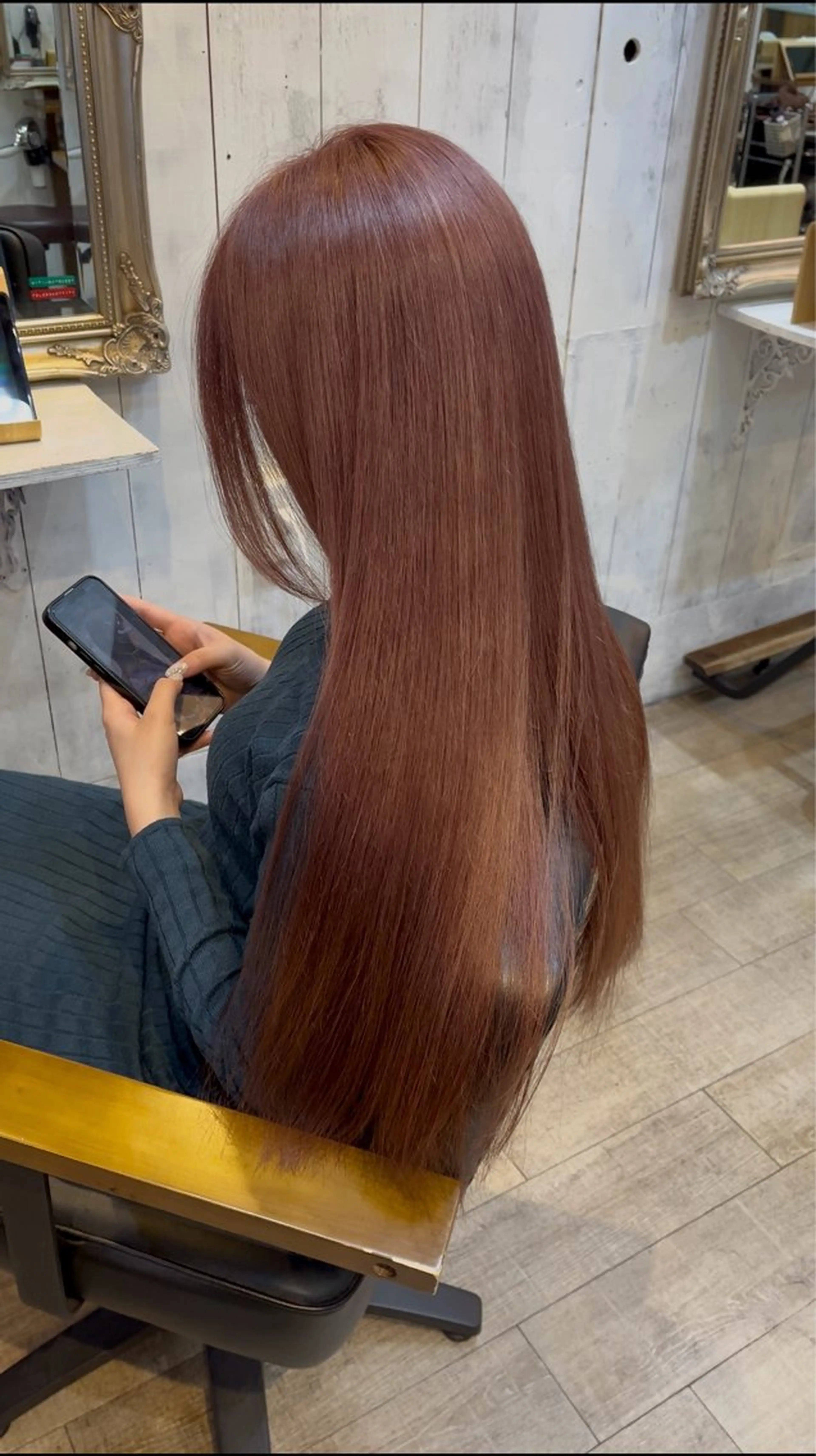 ✨ダメージ軽減&艶感アップ✨カット＋ケアカラー＋ハホニコ3STEPトリートメントの写真