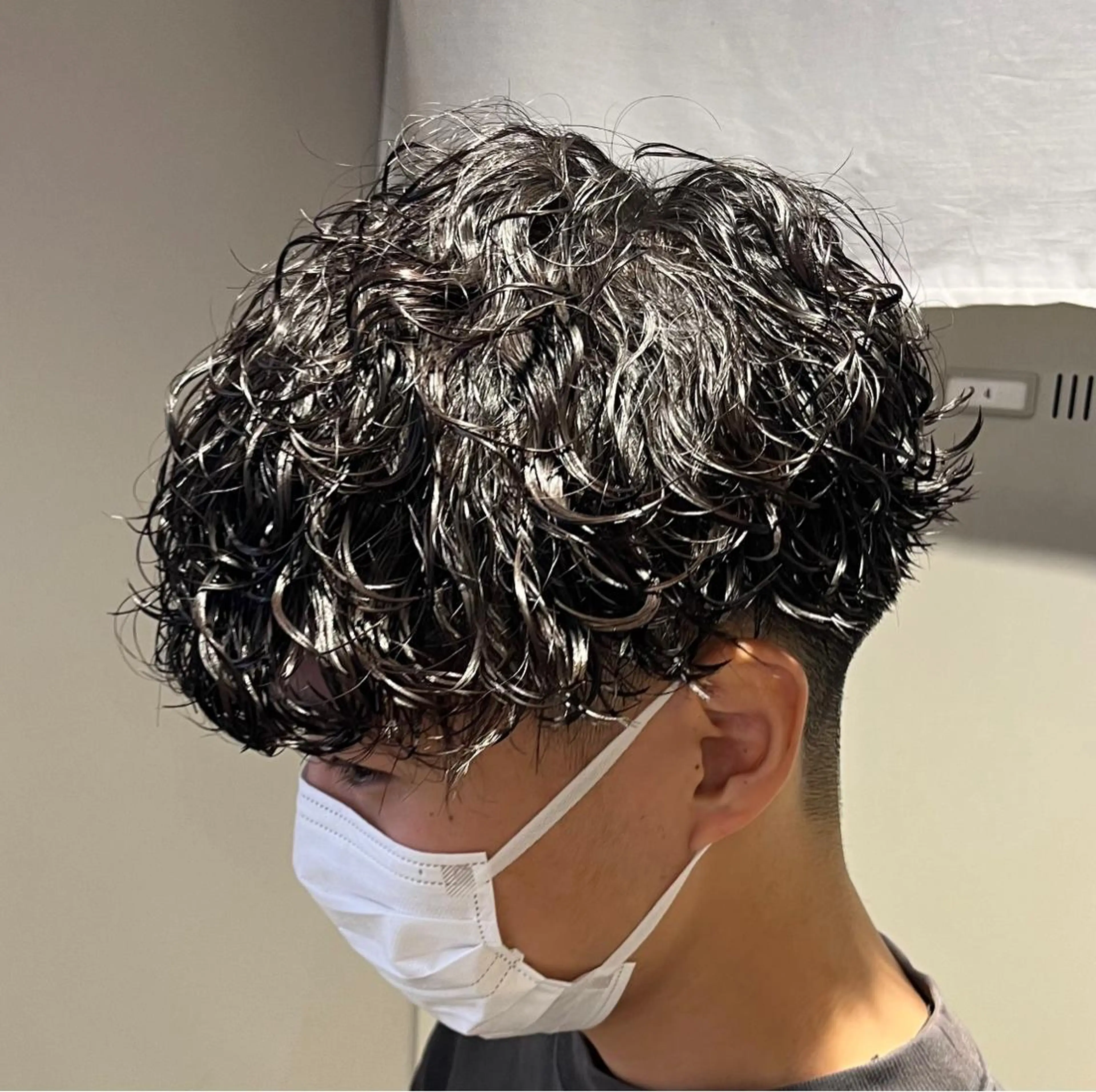 ミディアム パーマ メンズ 横浜駅メンズパーマ師 🌀岩﨑弘成🌀のヘアスタイル