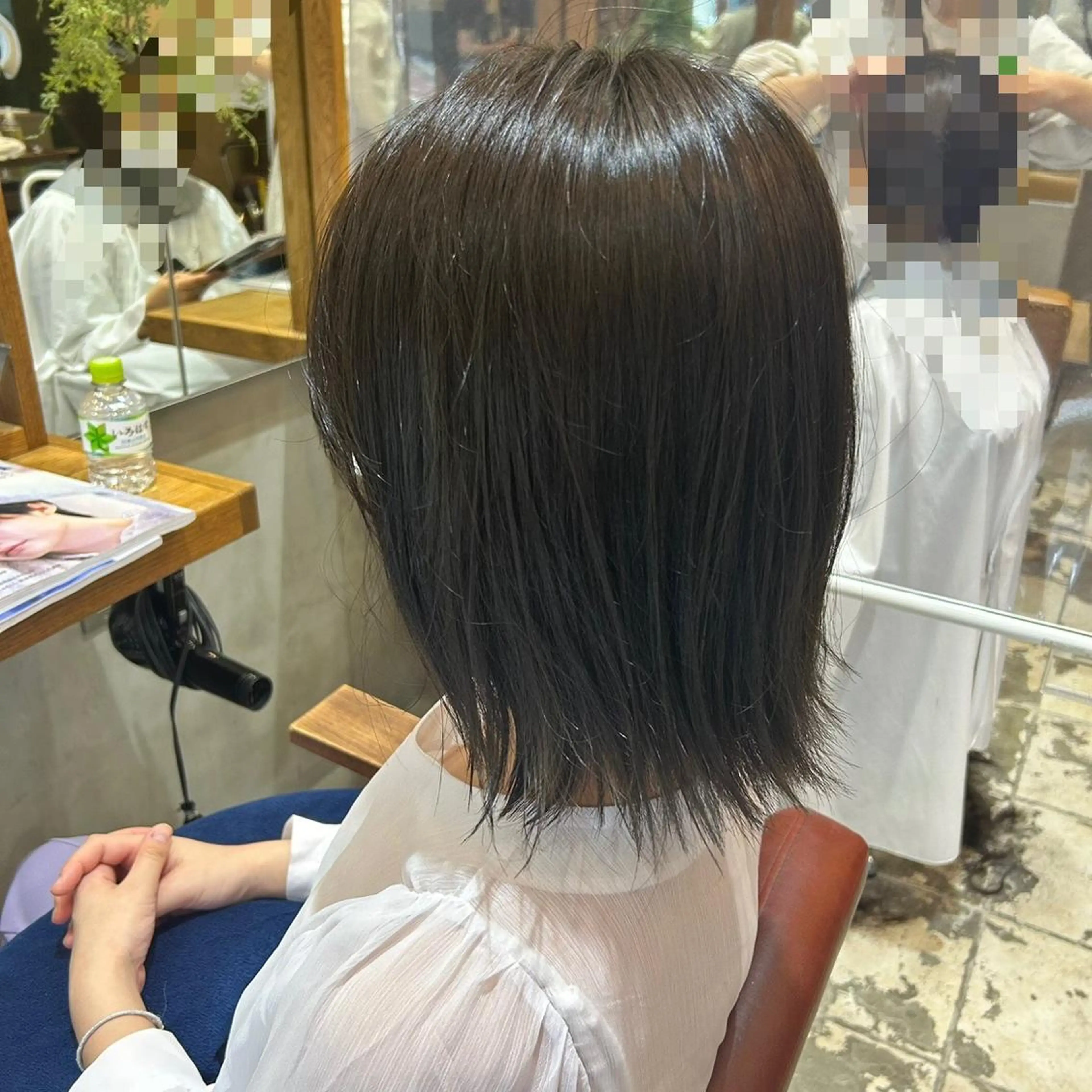 ショート カラー ヘアカラー 若狭 彩花のヘアスタイル