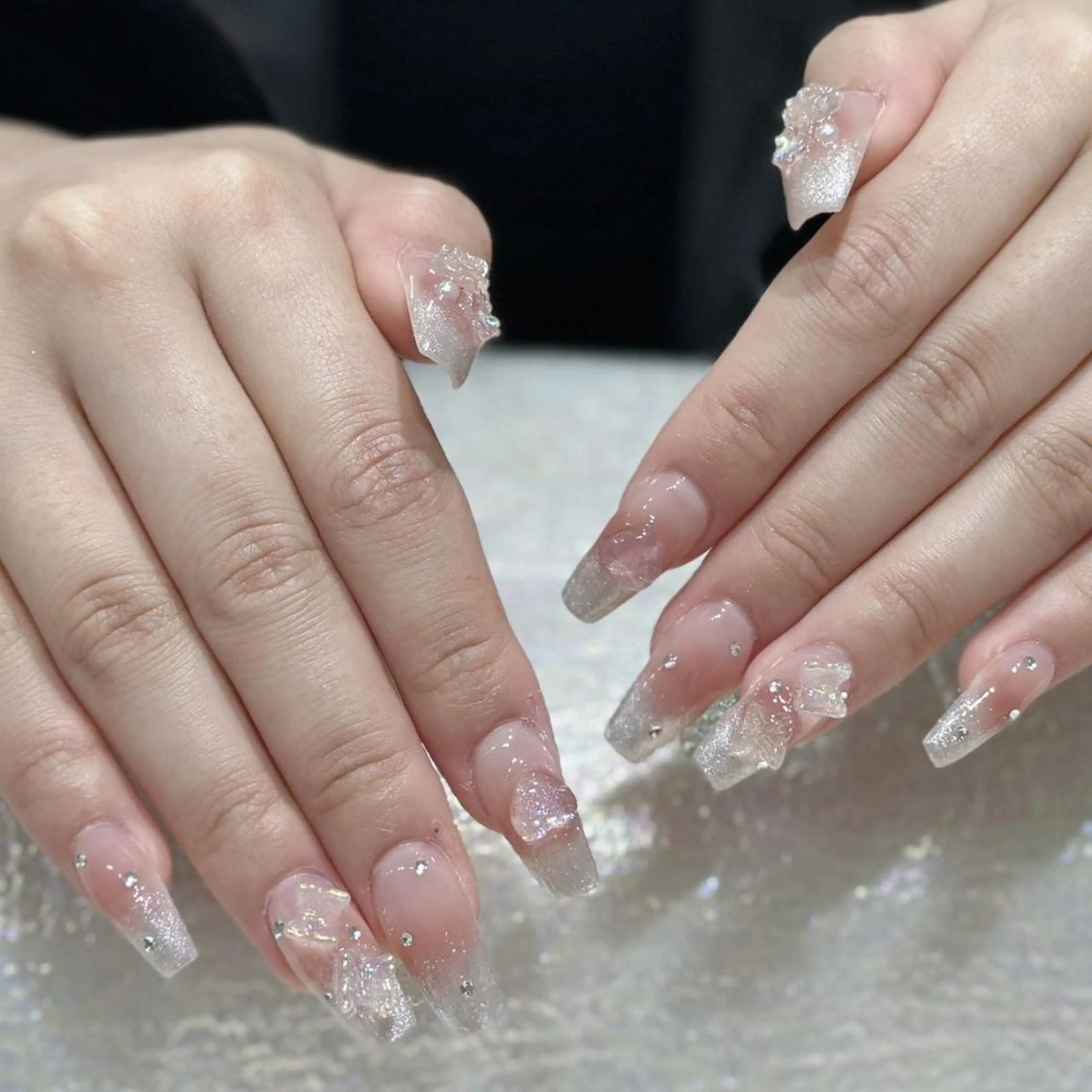ネイル アートネイル 長さ出し ネイルチップ Queens 榊 まおのネイルデザイン