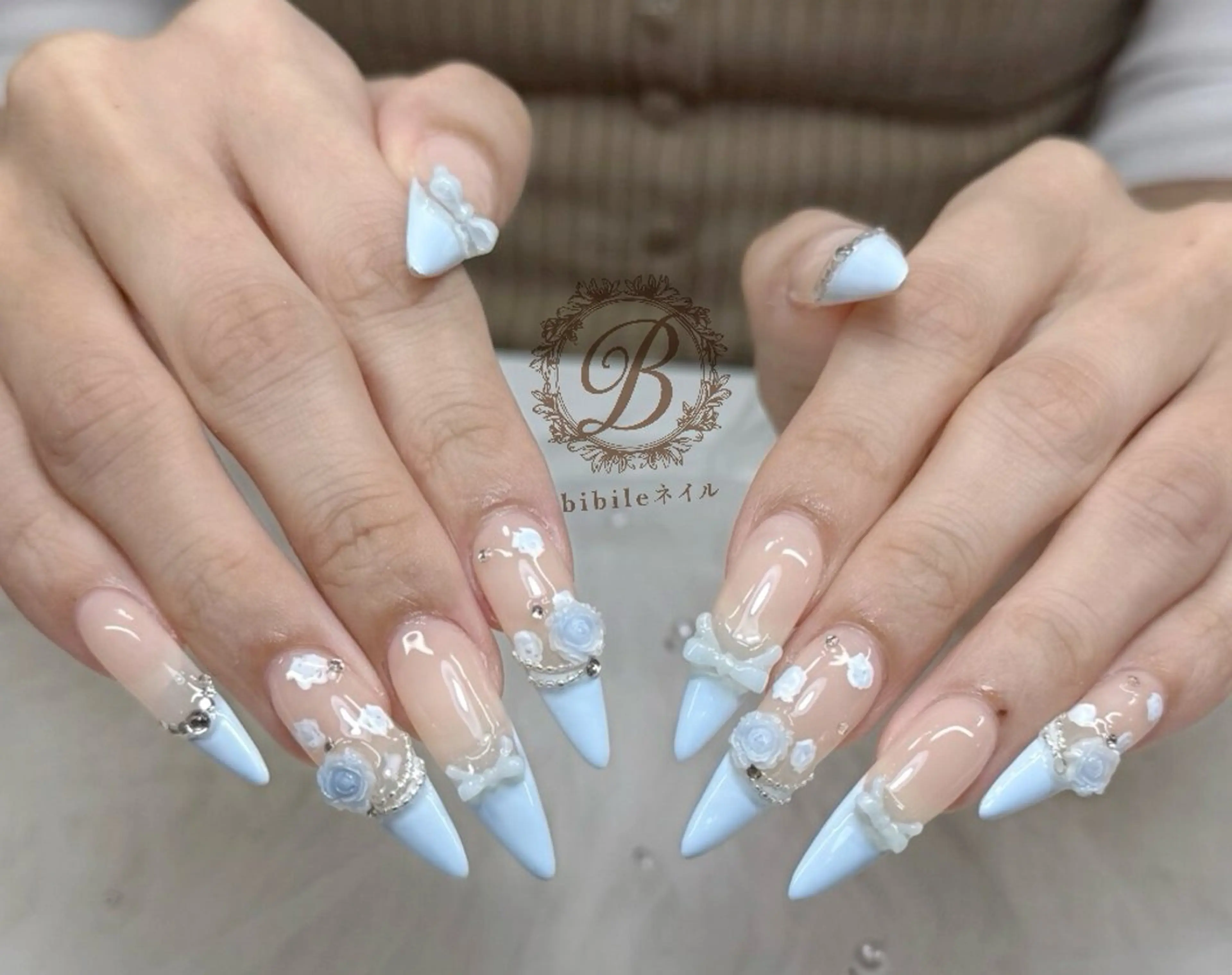 ネイル ハンドネイル 島尻 ユインのネイルデザイン