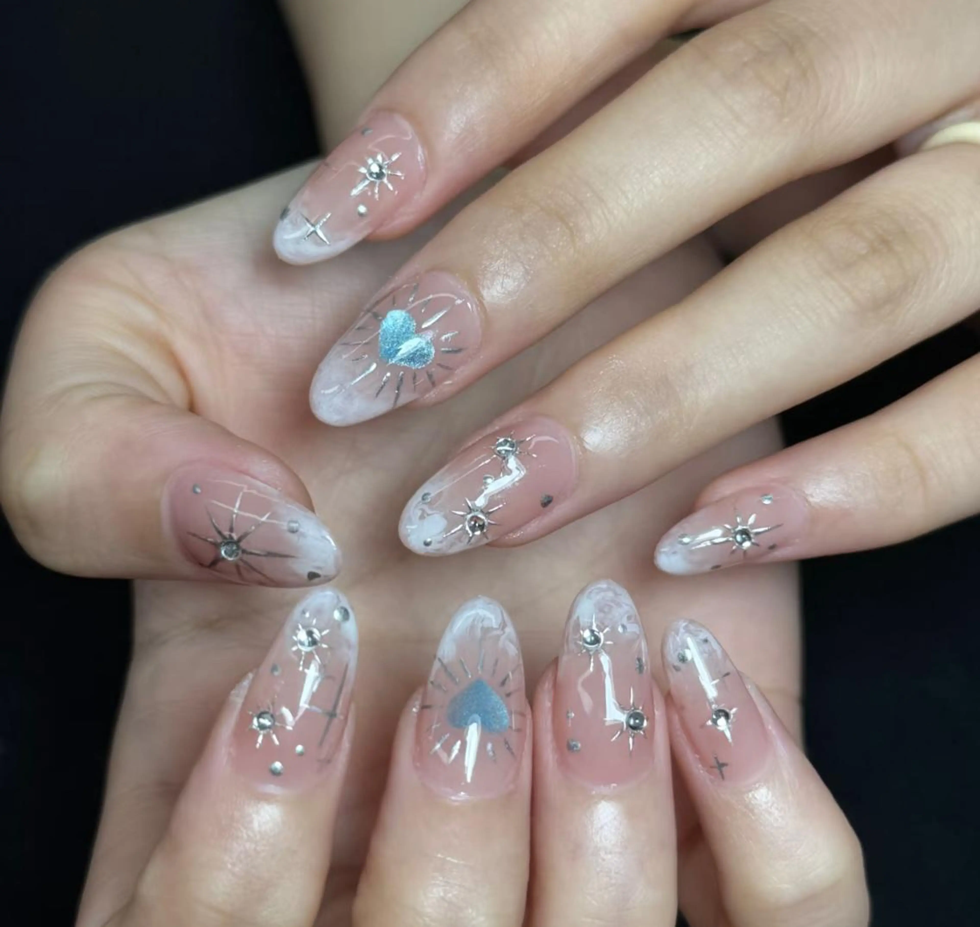 ネイル ハンドネイル エリ🫧 nail池袋東口のネイルデザイン
