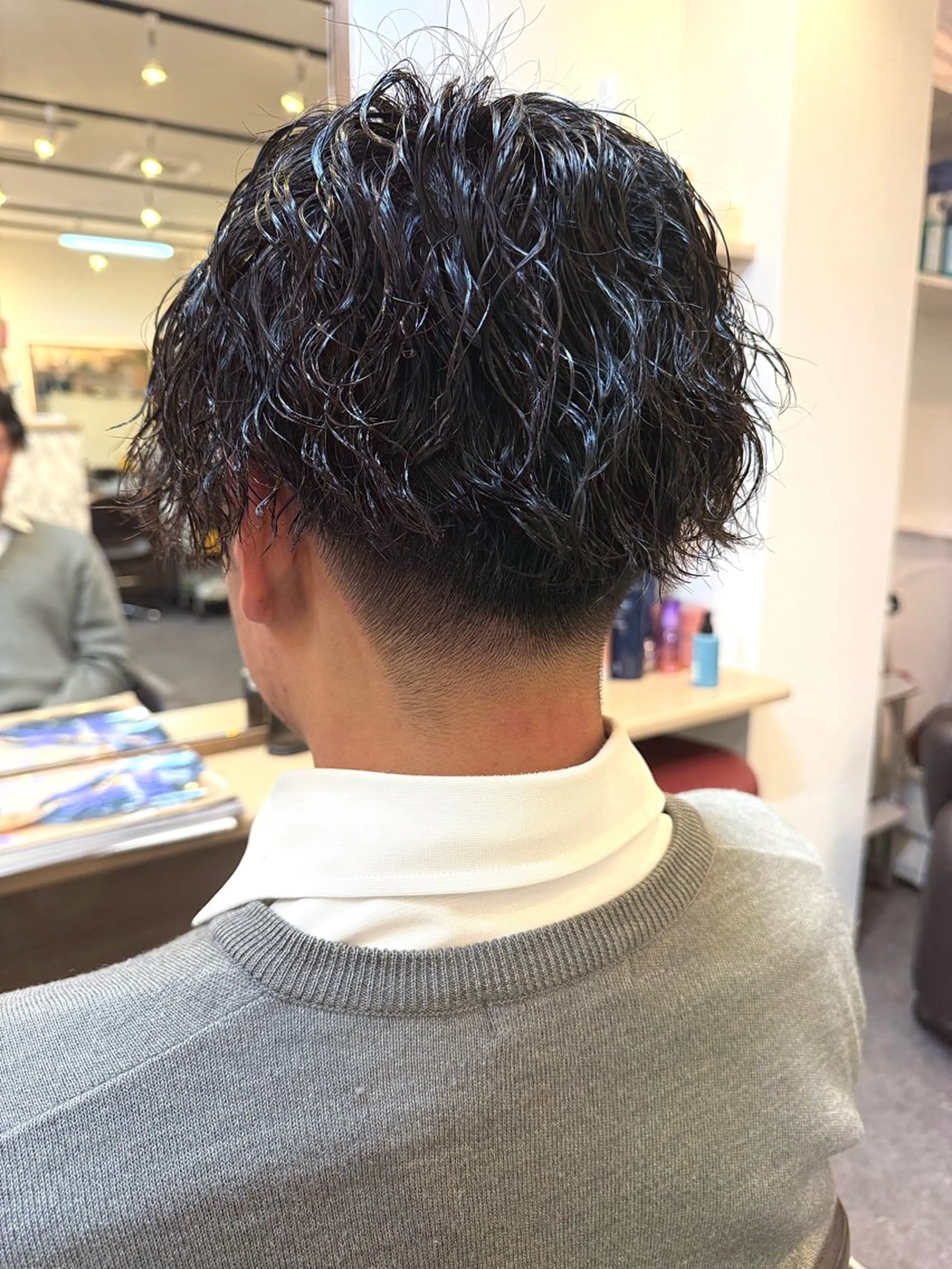 ミディアム ミディアムパーマ カット パーマ メンズ特化× レディース強化中🔥のヘアスタイル
