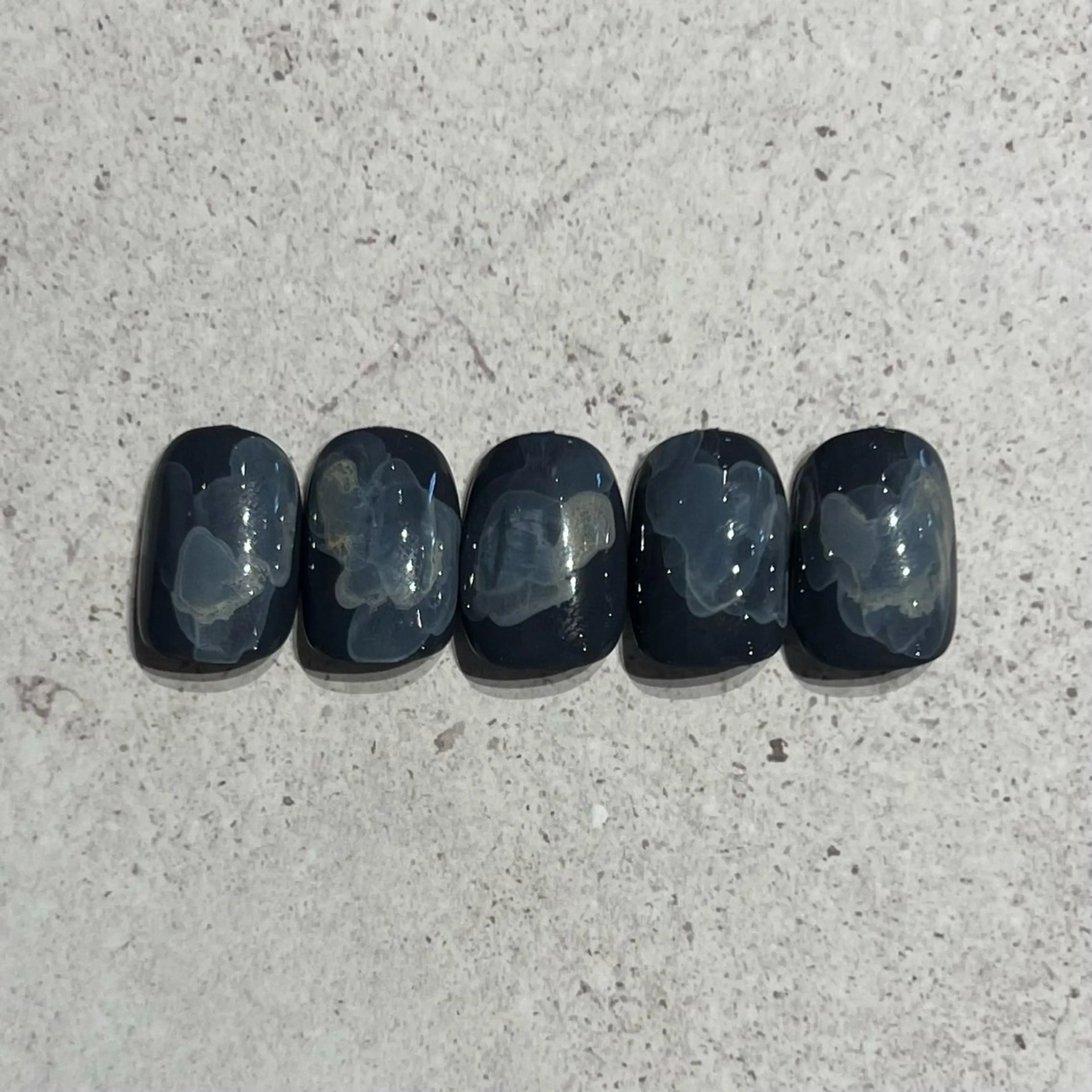 ネイル favori名古屋 西尾のマツエク・マツパデザイン