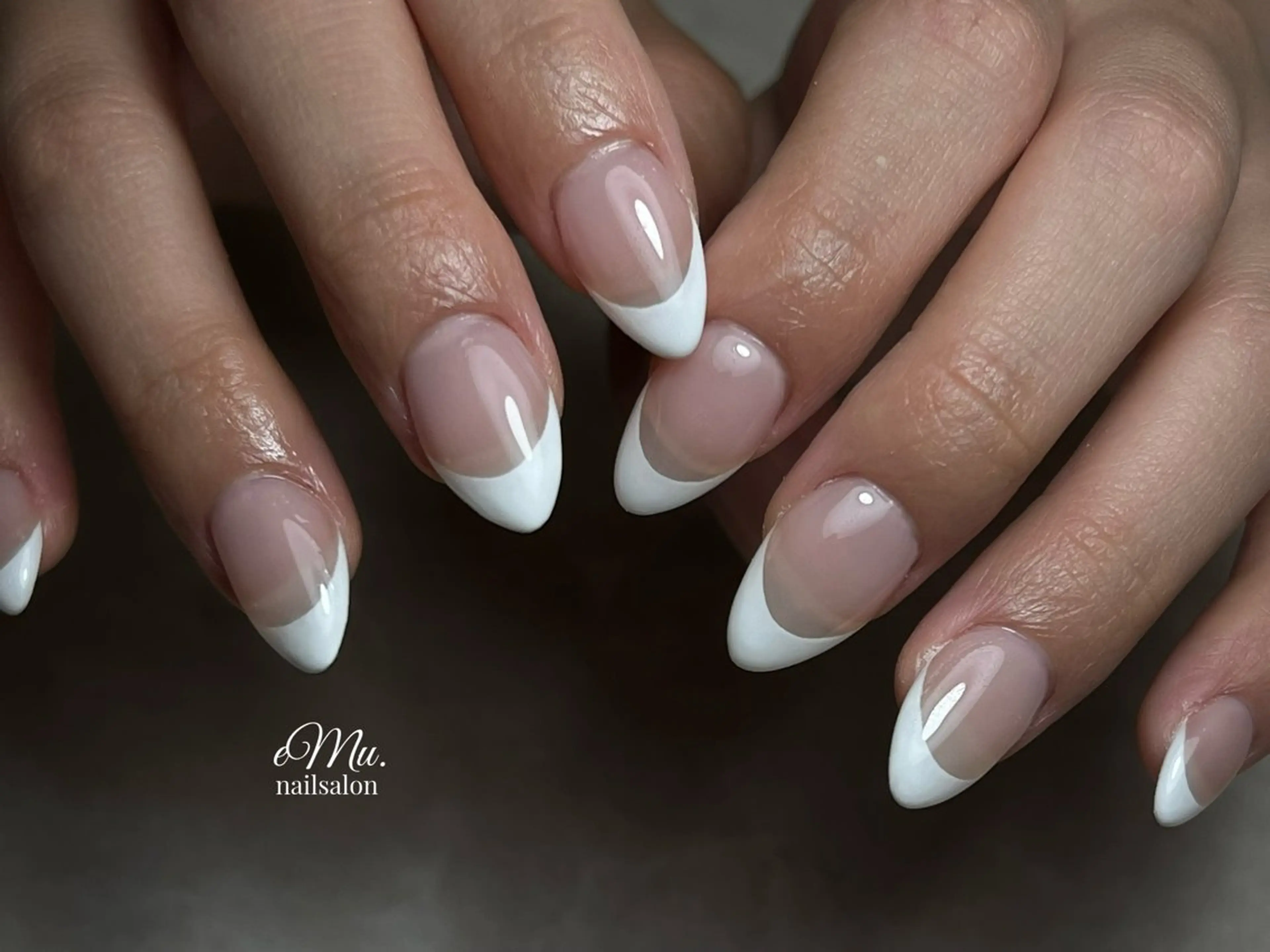 ネイル フレンチネイル ハンドネイル eMu. Manamiのネイルデザイン