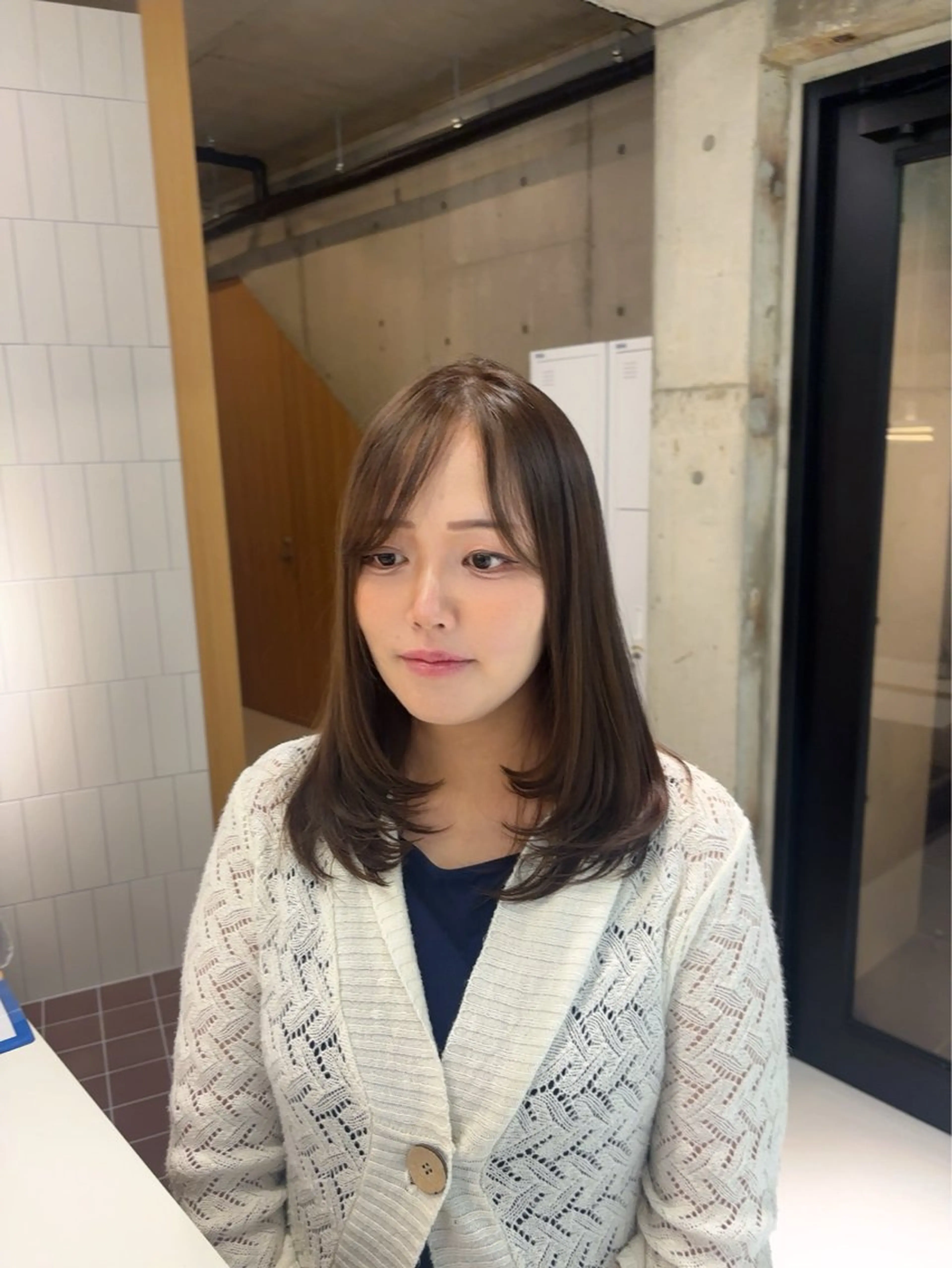 セミロング 透明感／髪質改善 ／ NUJAR／りかのヘアスタイル