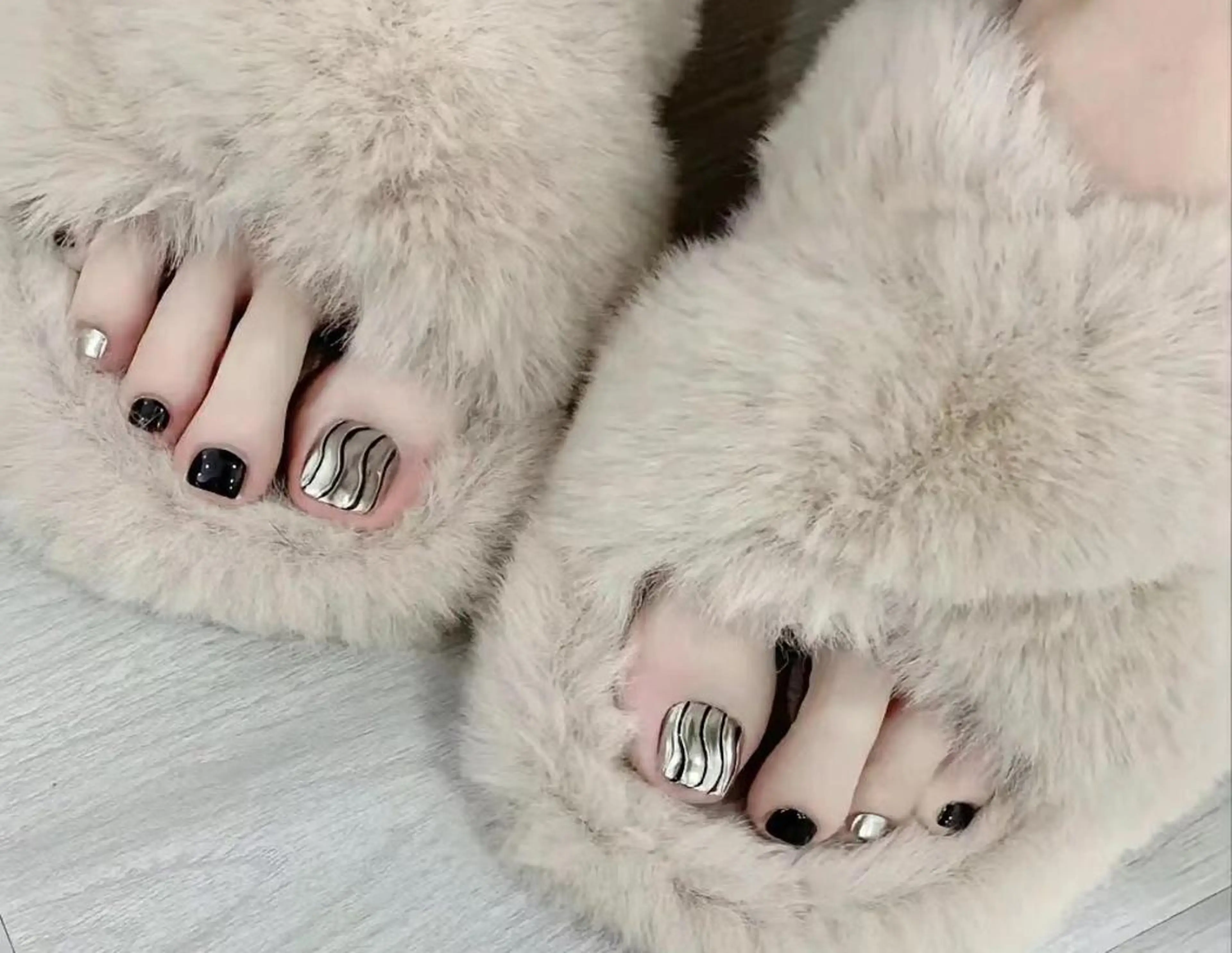 ネイル MoonNail ユリ🌸のネイルデザイン