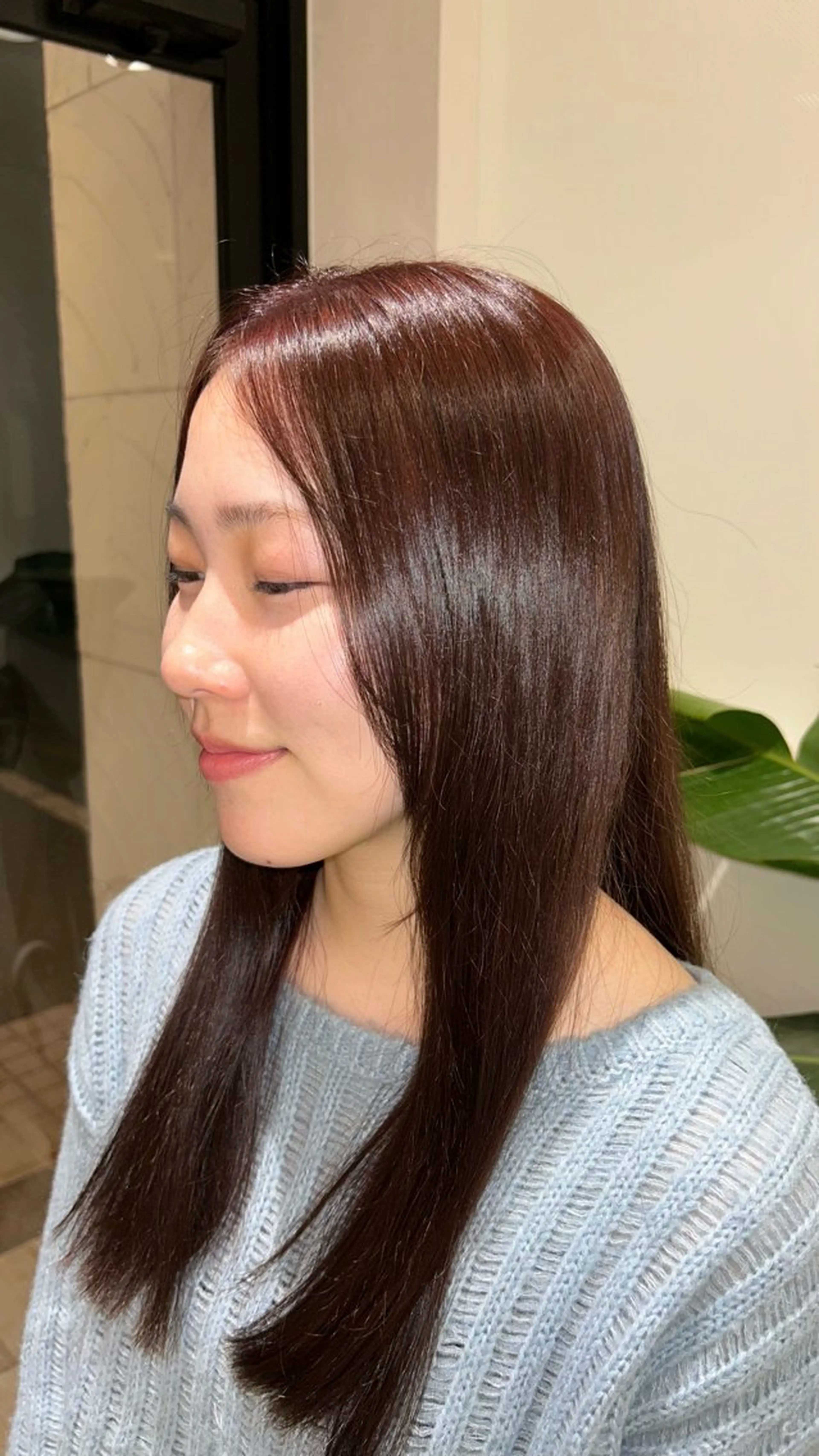 ロング ヘアカラー 平井 咲紀のヘアスタイル