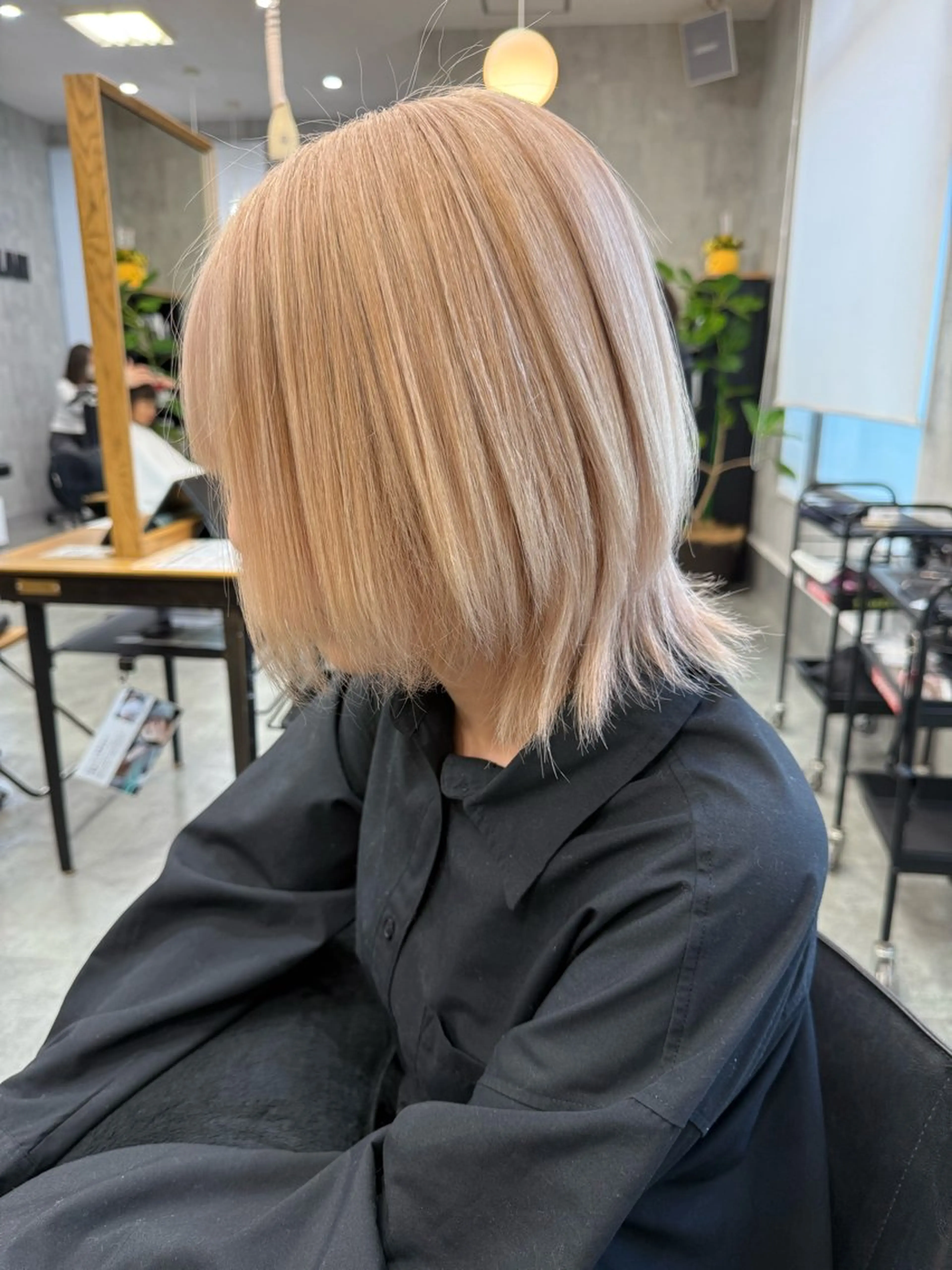 カラー 市毛 結菜のヘアスタイル