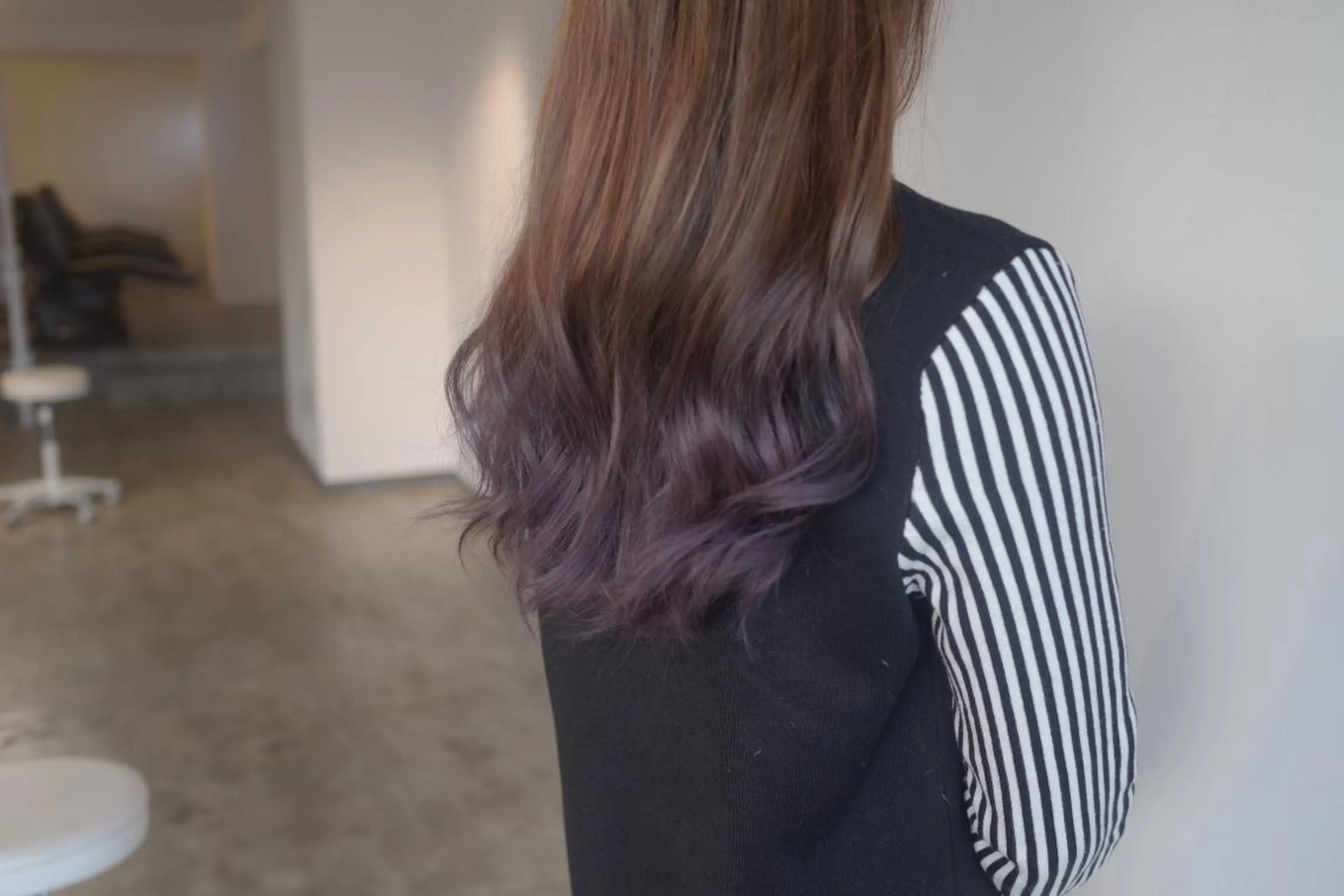 ロング パープルカラー etore 矢場町 南沙希のヘアスタイル