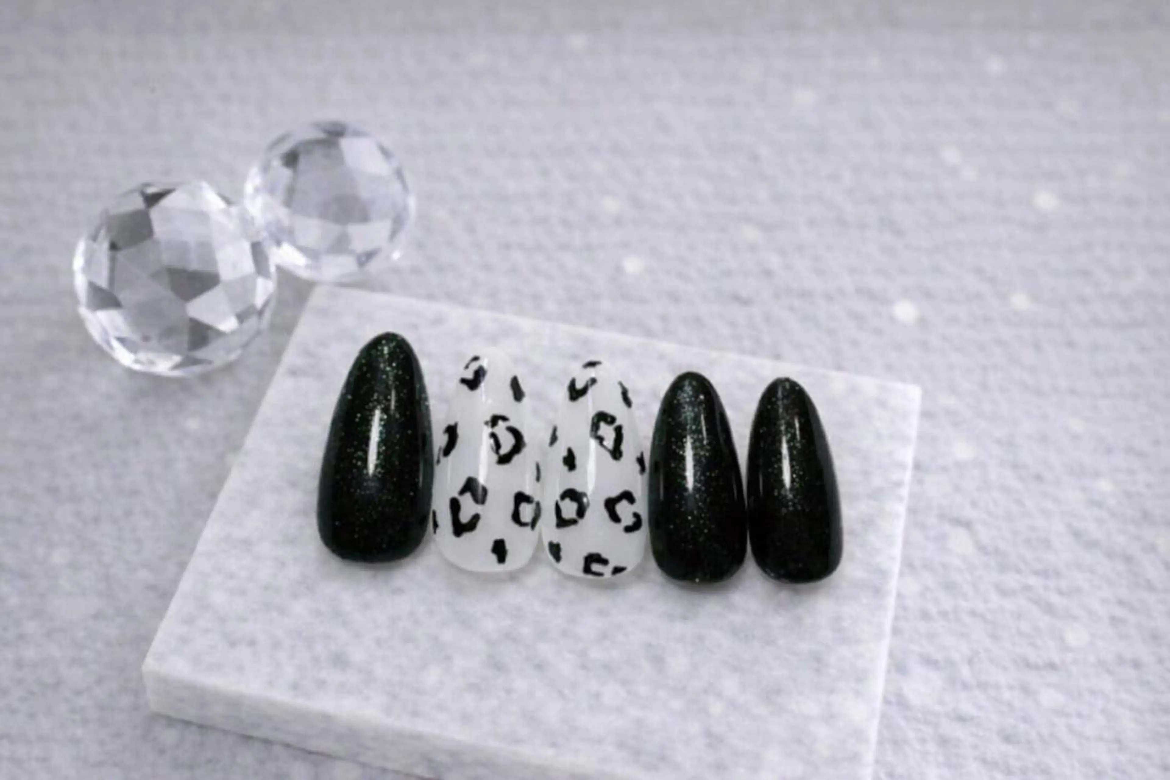 ネイル REBEST南森町 nail🪽のネイルデザイン