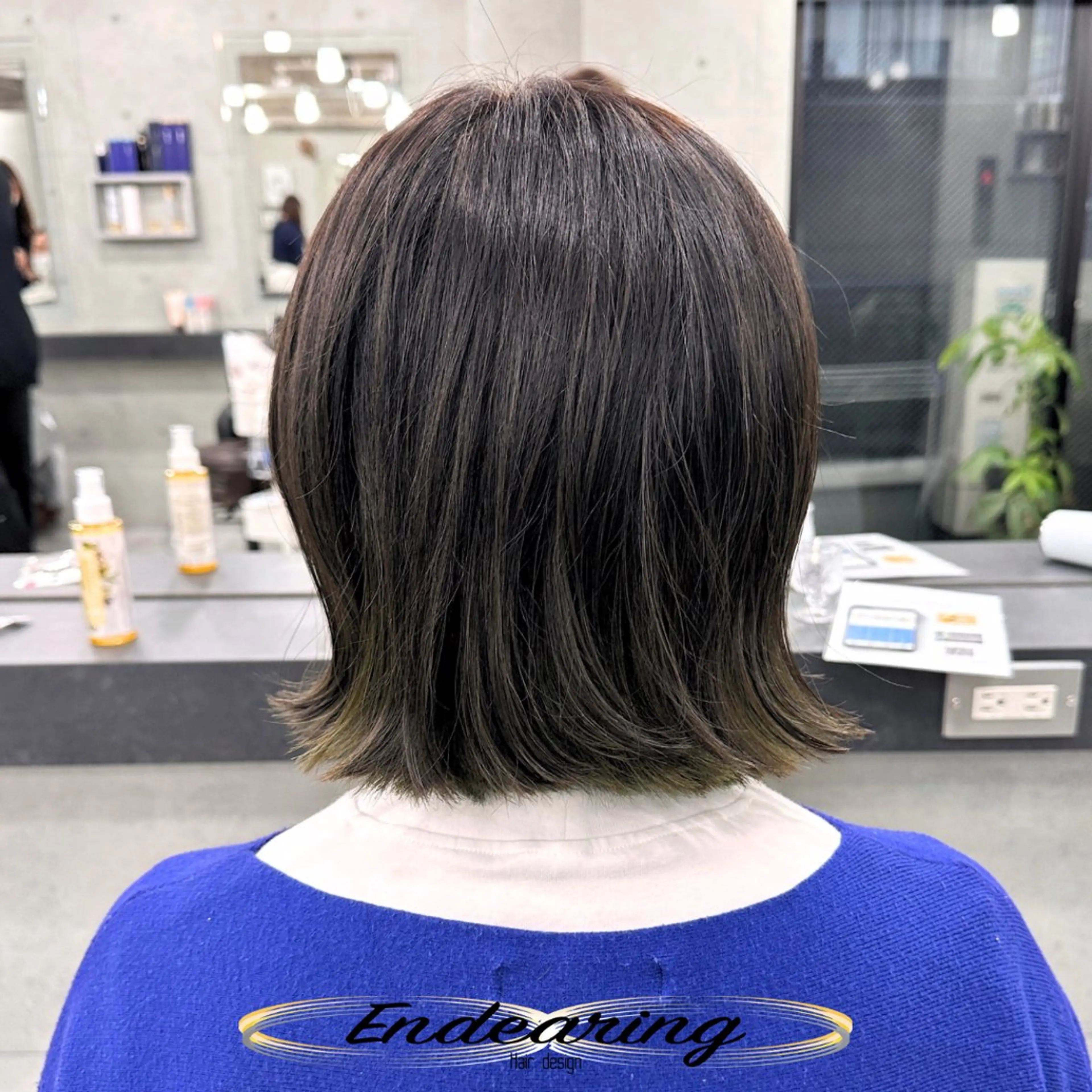 ミディアム 顔周りカット 外ハネヘア カット ヘアカラー Endearing 銀座/レイヤーカットのヘアスタイル