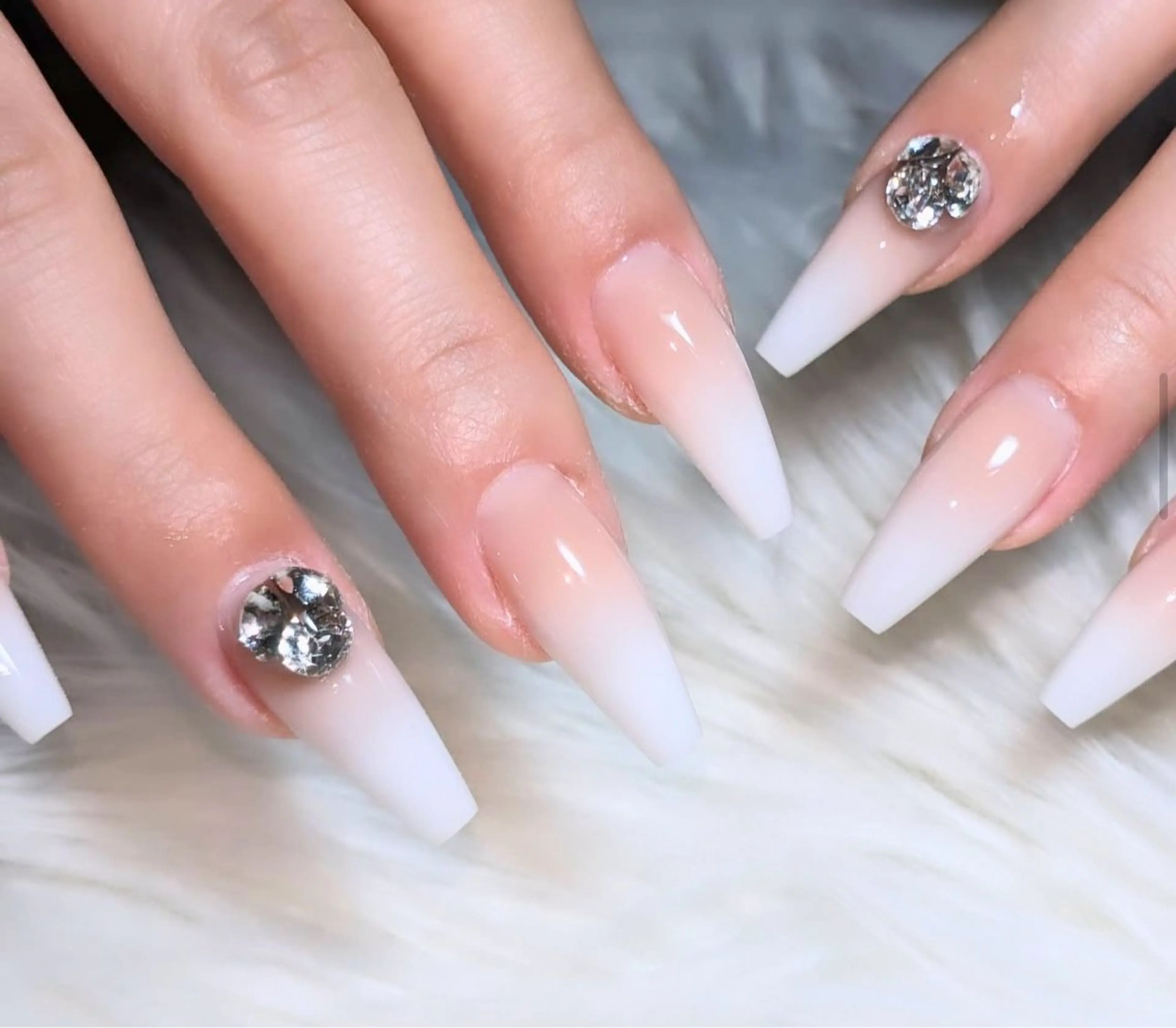 ネイル ジェルネイル 韓国ネイル マグネットネイル ネイルチップ 冬ネイル Lenie Nail Salonのネイルデザイン